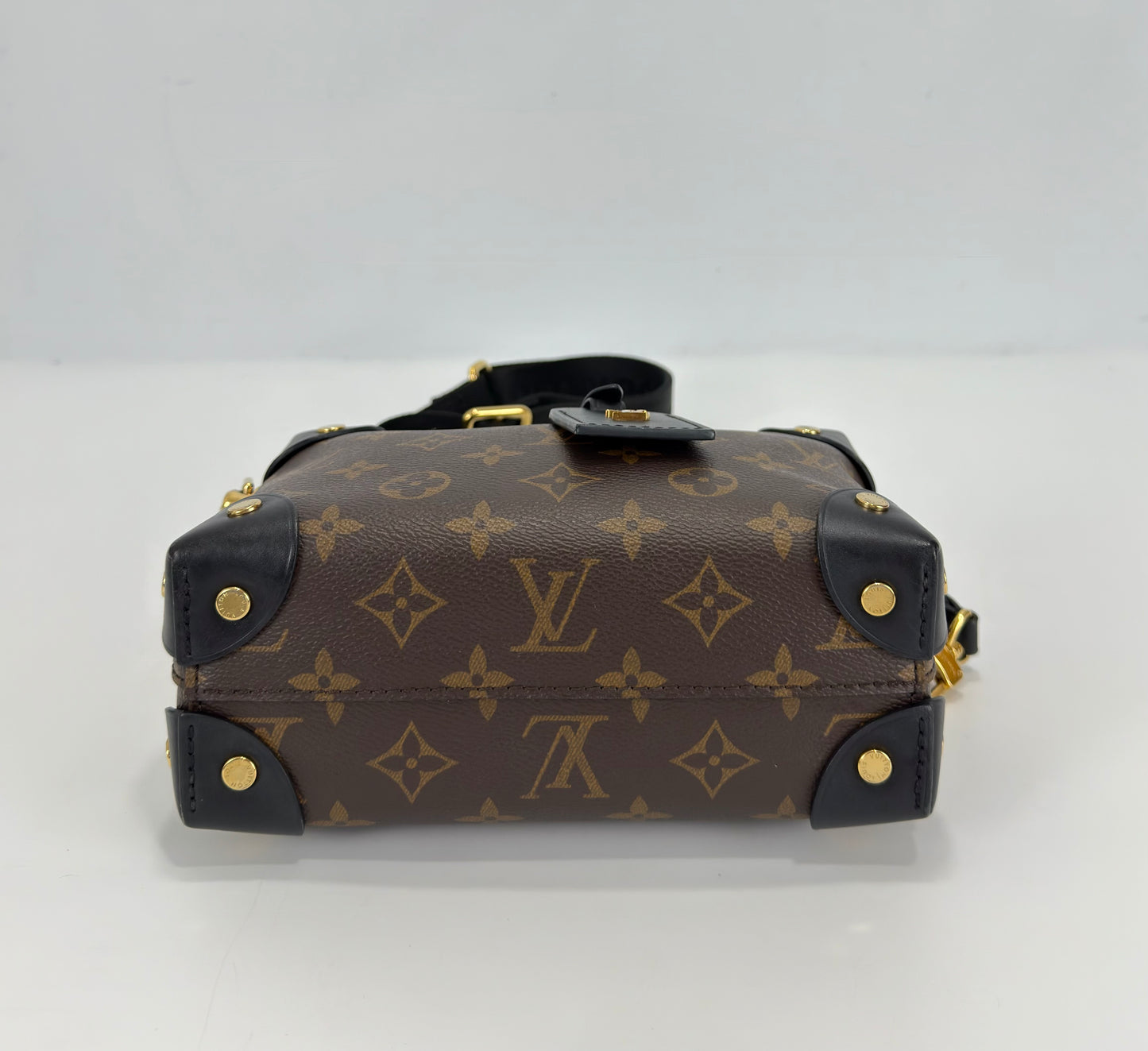 Louis Vuitton Malle Souple