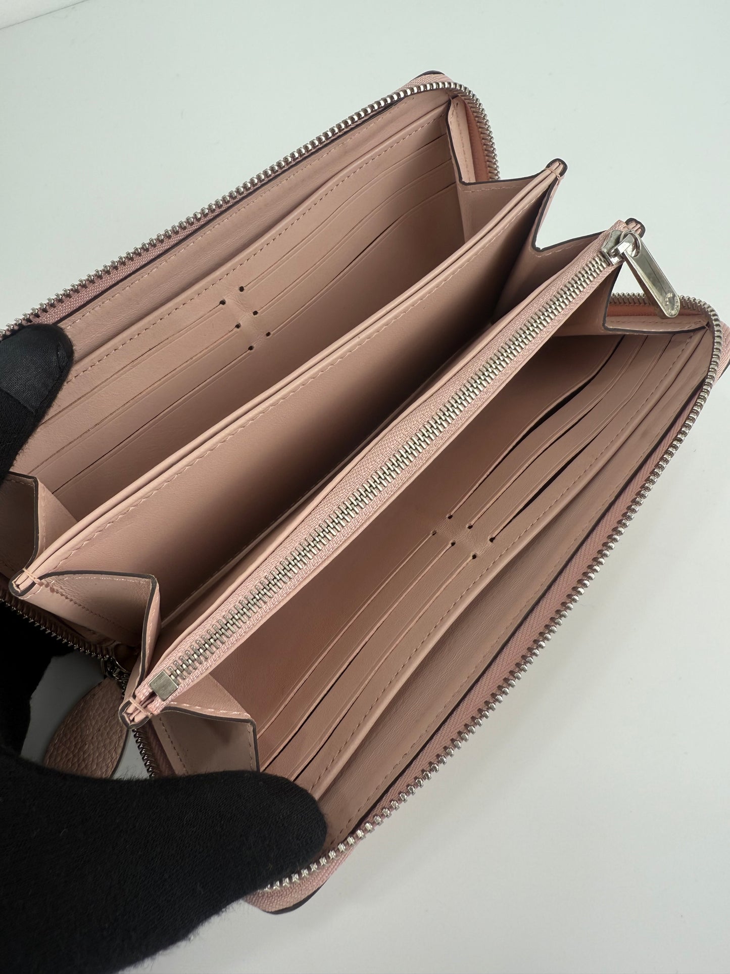 Louis Vuitton Magnolia Pink Monogram Mahina Zippy Wallet