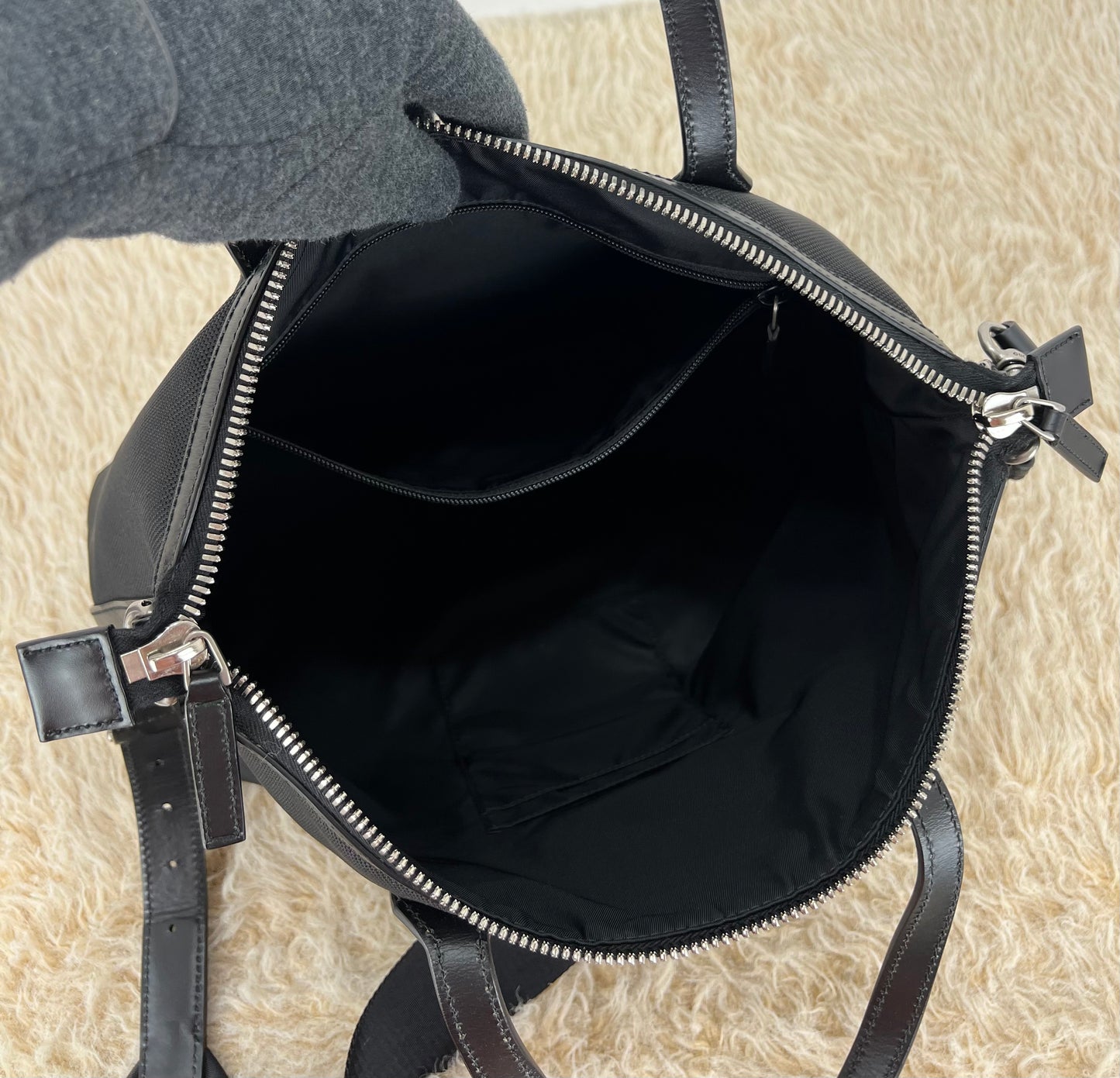 Gucci Black Leather Techno Web Canvas Tote And Shoulder Bag