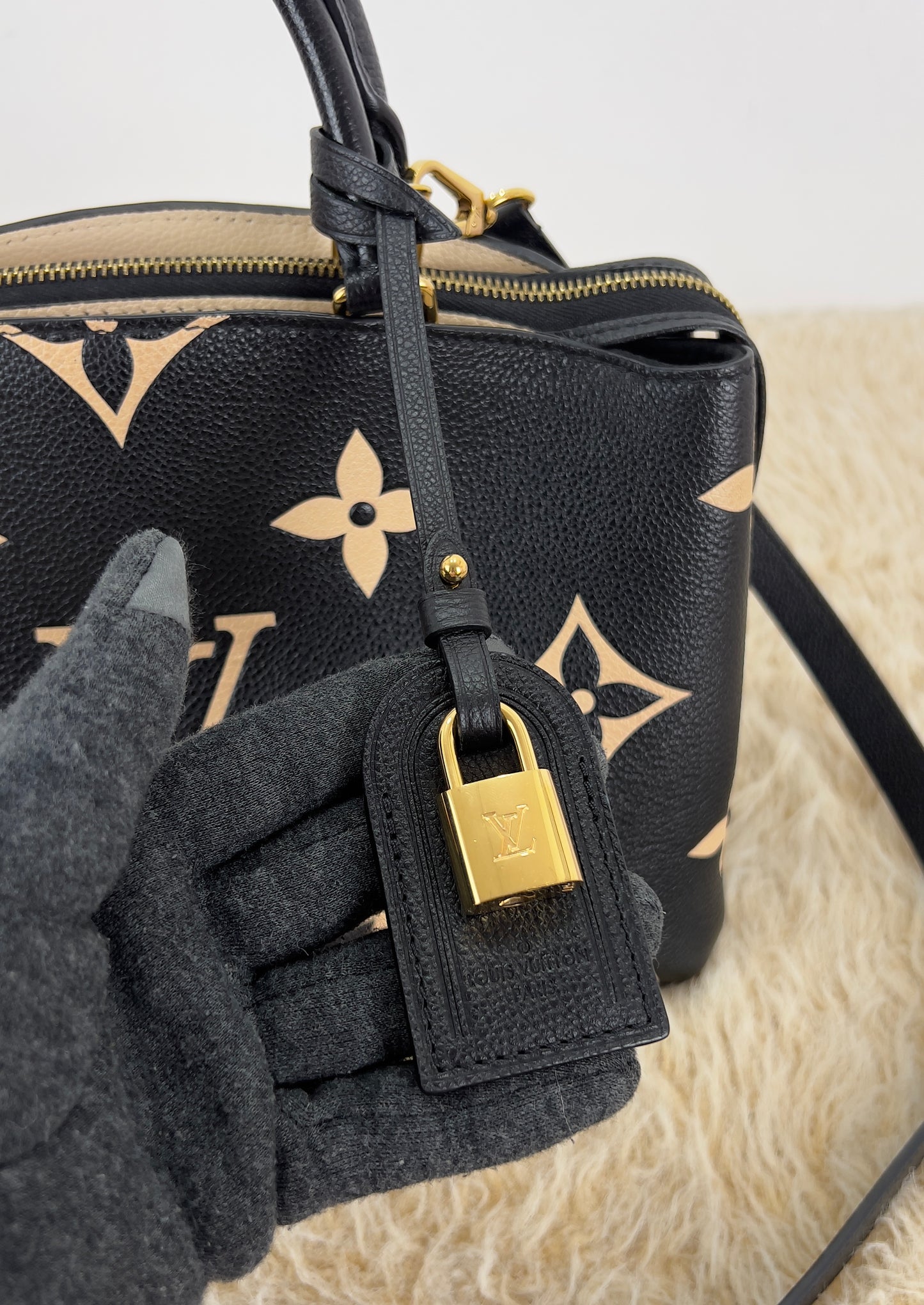 Louis Vuitton Petit Palais Bicolour Monogram Empreinte