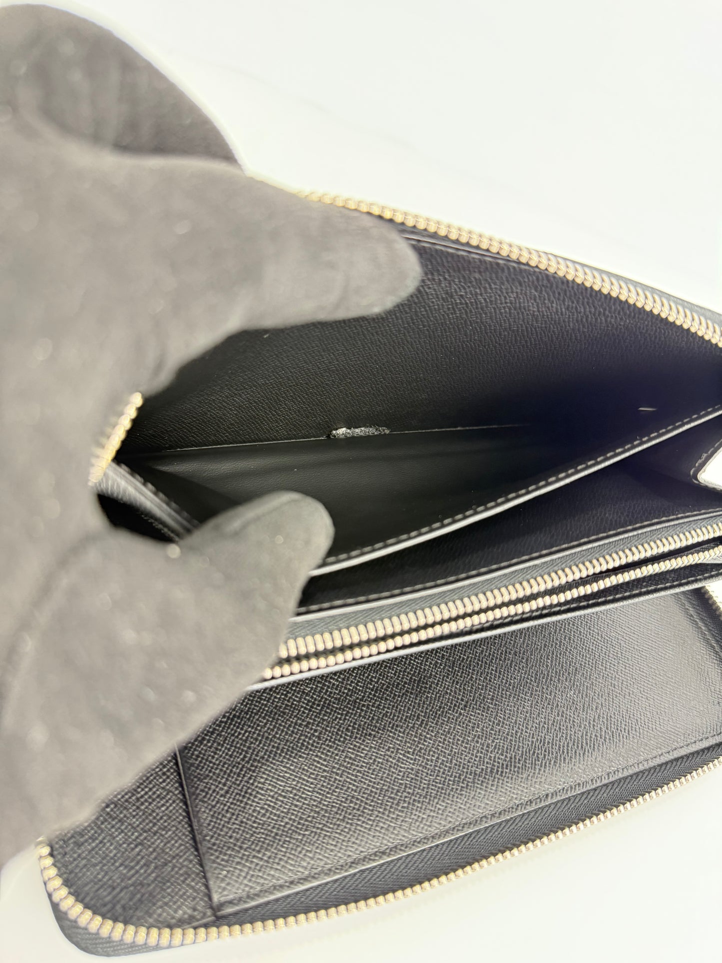 Louis Vuitton Wallet Zippy Organizer