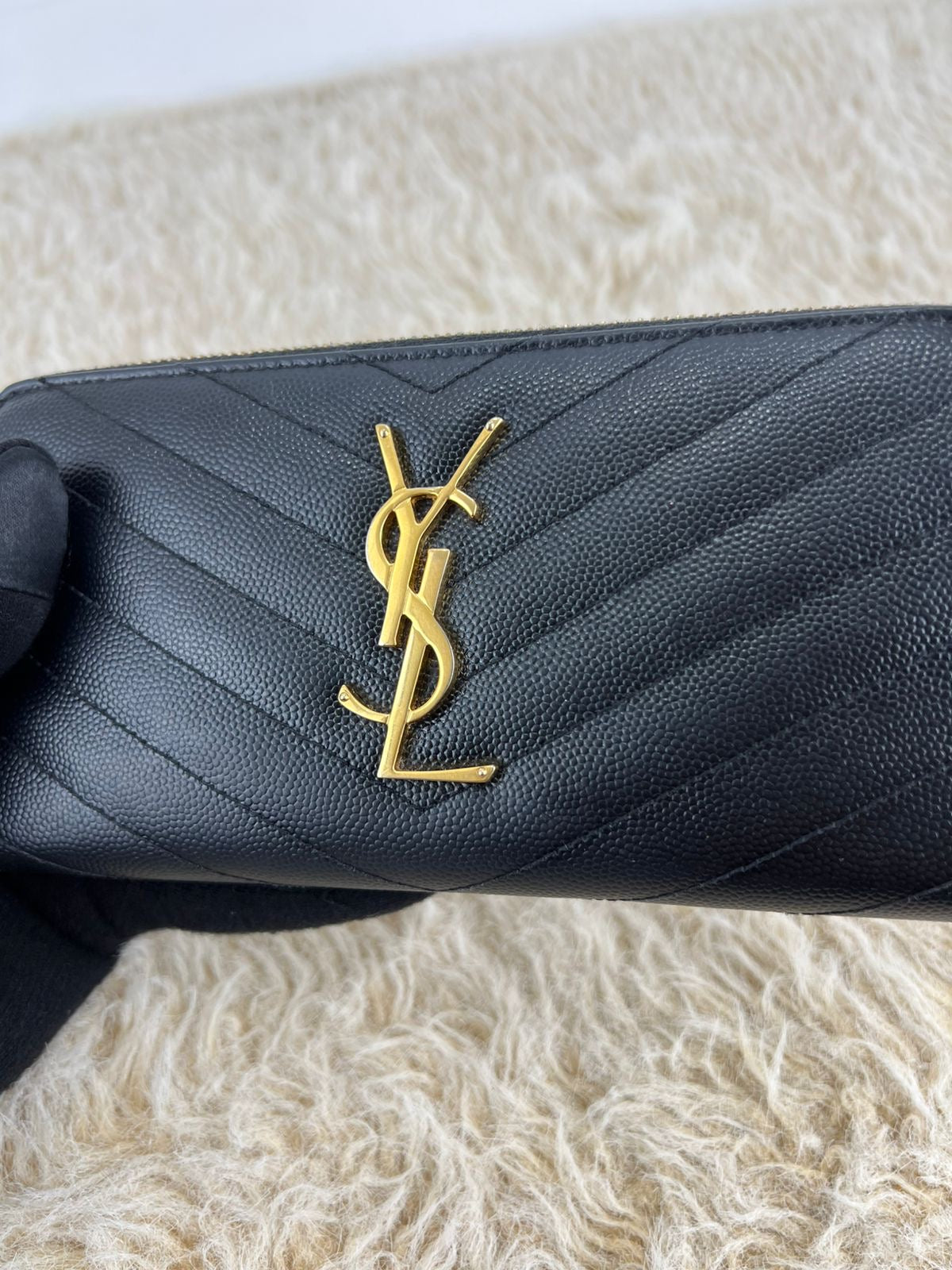 Ysl zippy wallet