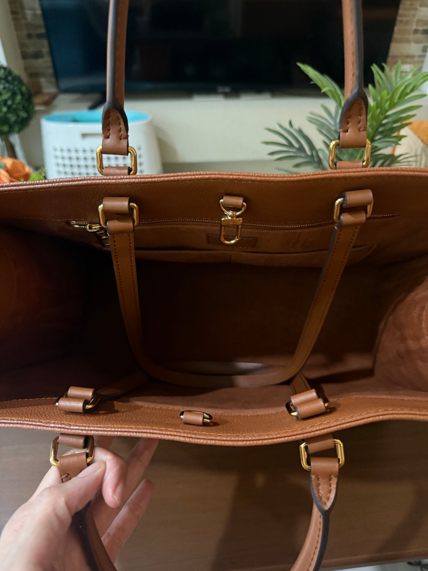 Louis Vuitton OnTheGo GM Cognac