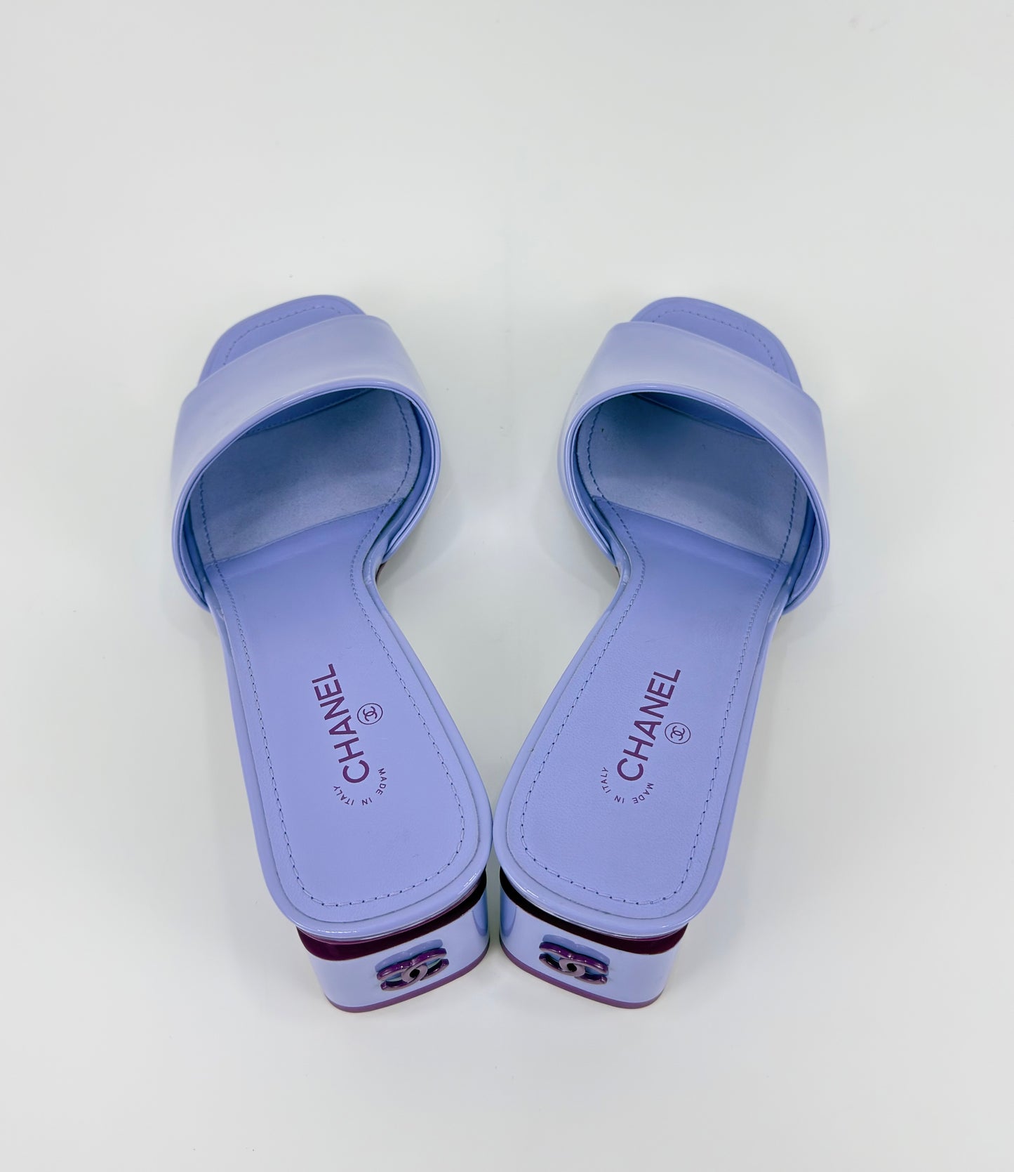 Chanel Purple Mules Patent Leather CC Block
Heel Slide Sandals Size 39