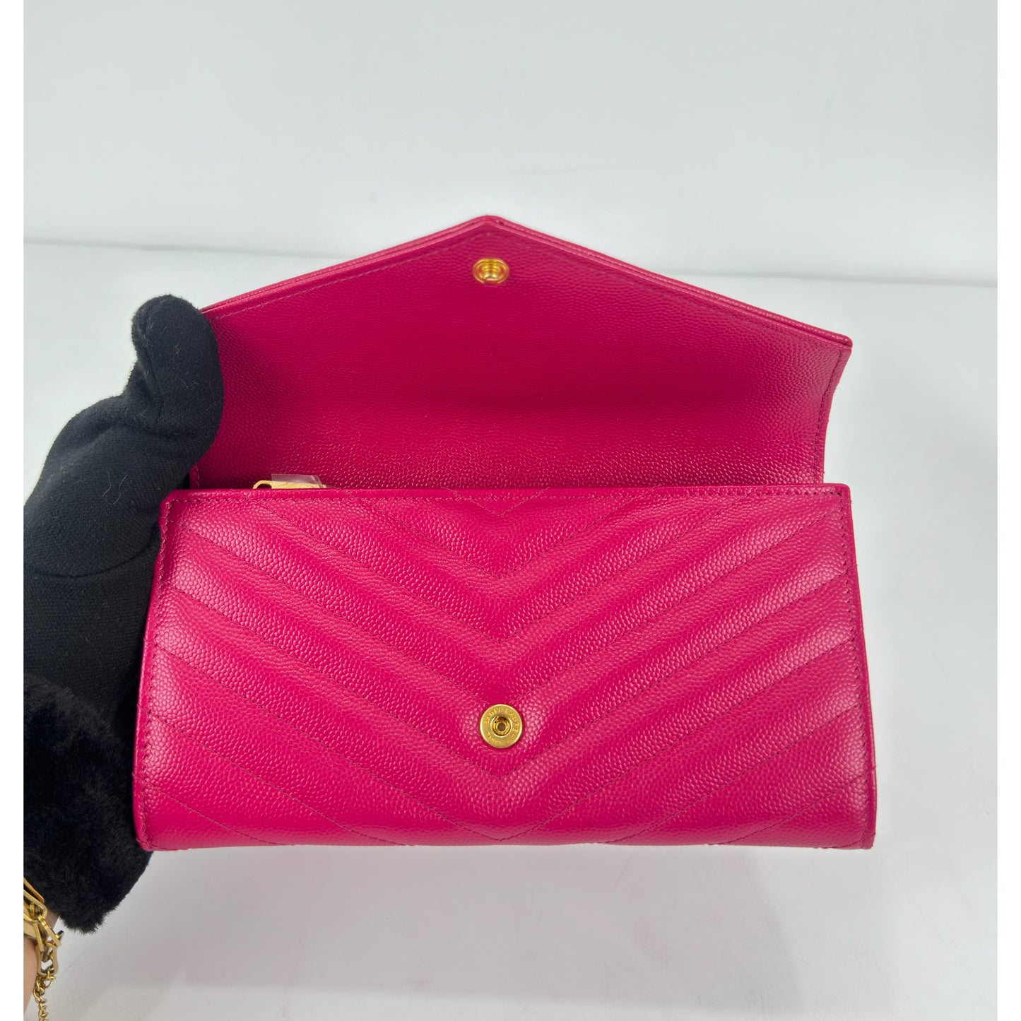 Saint Laurent Monogram Matelassé Wallet In Pink