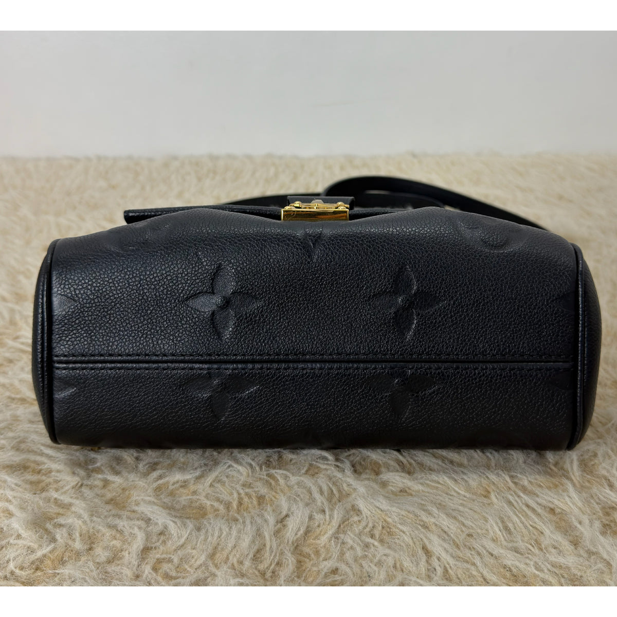 Louis Vuitton Favorite Monogram Empreinte Leather