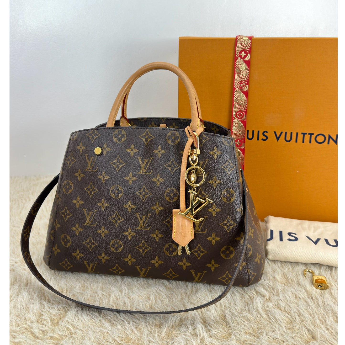 Louis Vuitton Monogram Canvas Montaigne MM