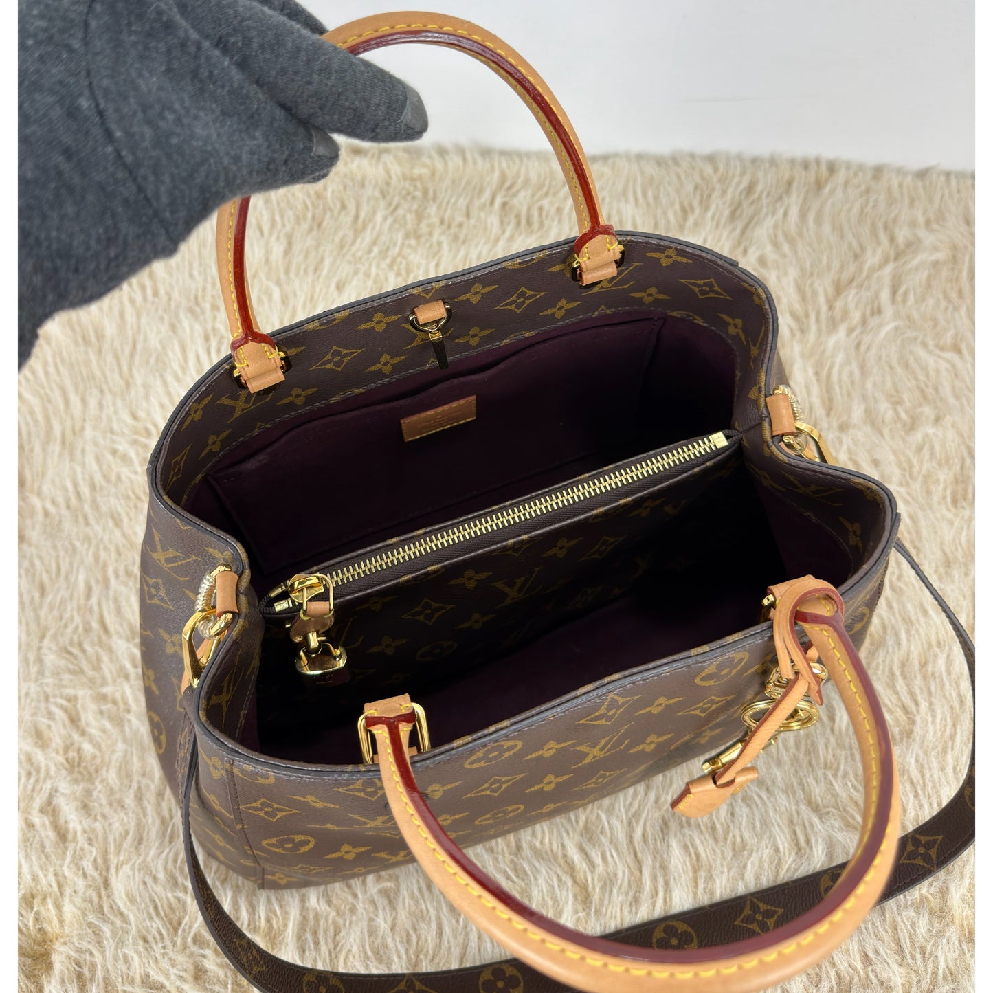 Louis Vuitton Monogram Canvas Montaigne MM
