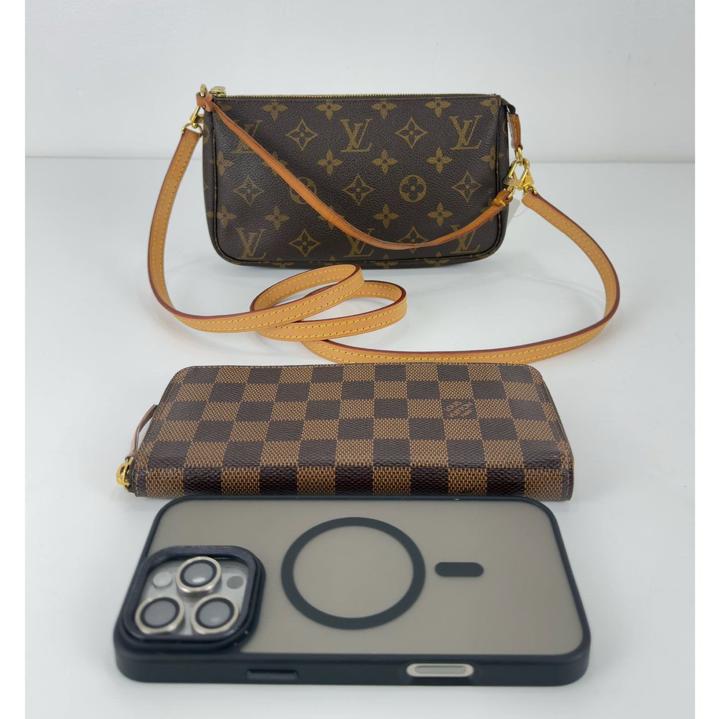 Louis Vuitton Monogram Pochette Accesoires Pouch