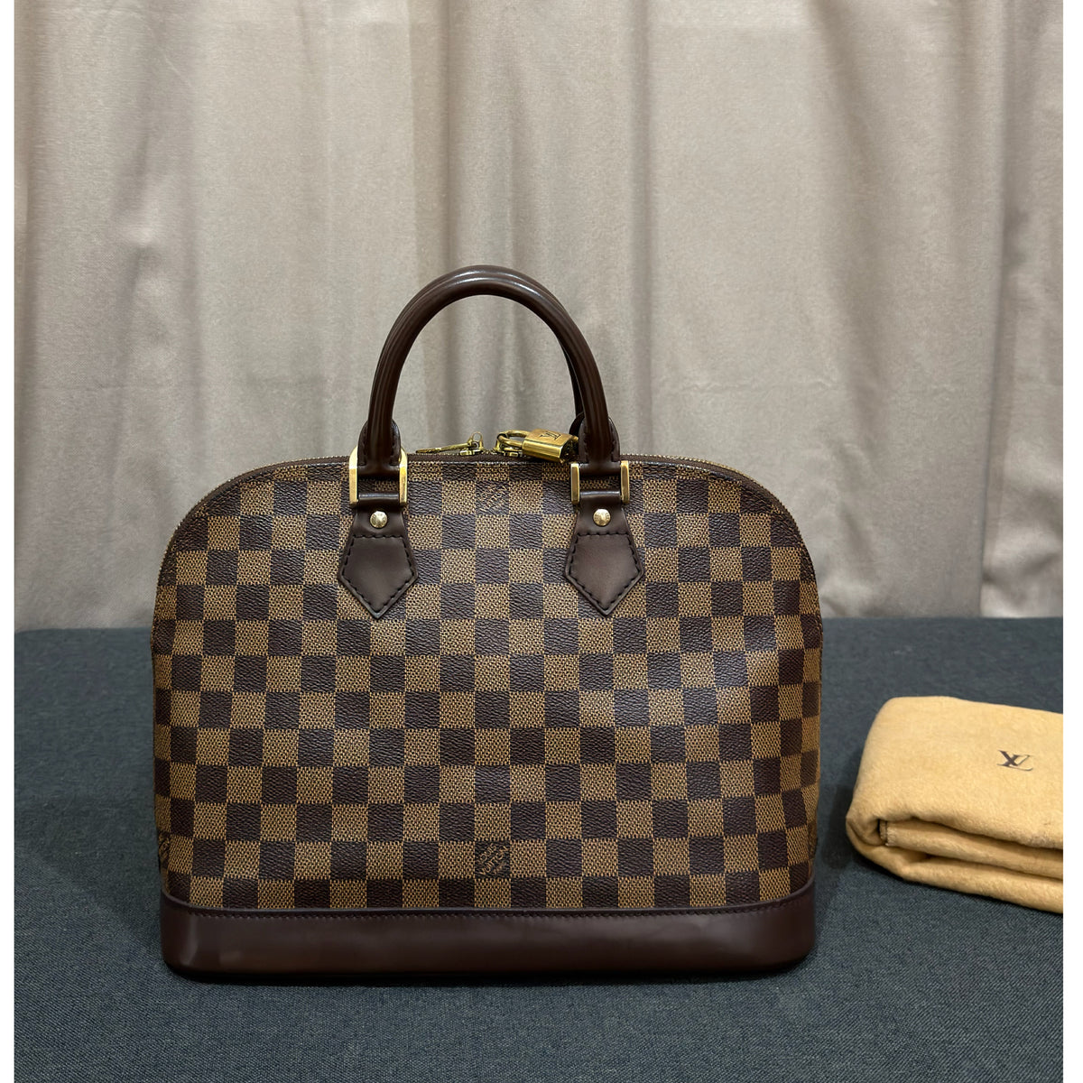 Louis Vuitton Alma PM Damier Ebene