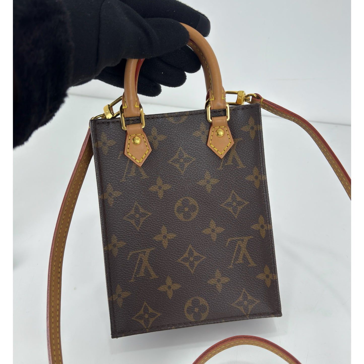 Louis Vuitton Monogram Canvas Petit Sac Plat