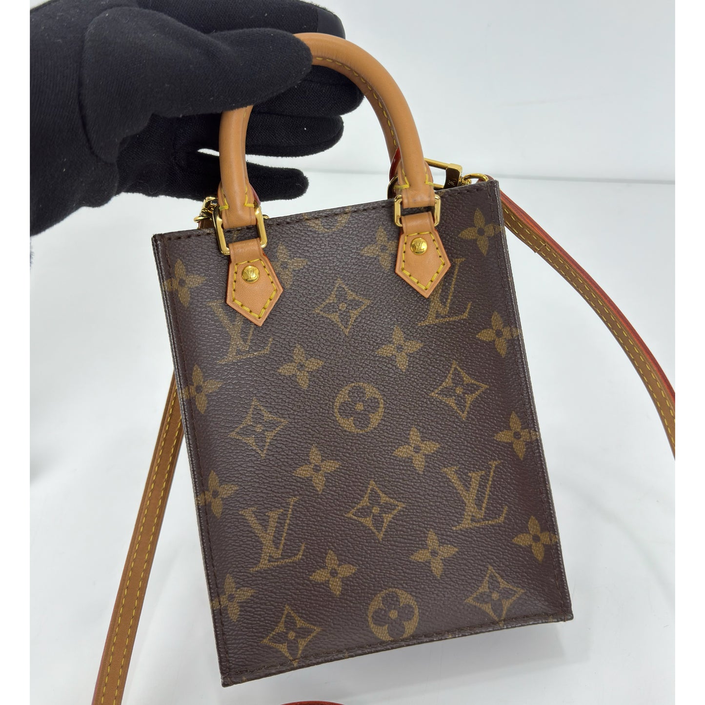 Louis Vuitton Monogram Canvas Petit Sac Plat