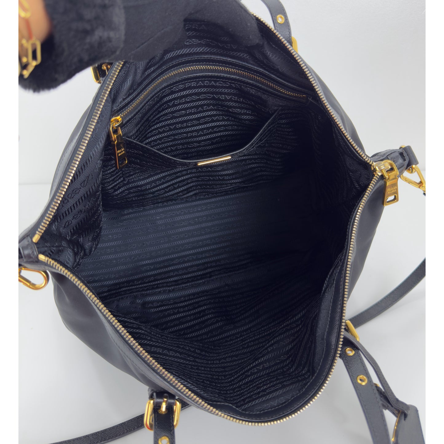 Prada Black Tessuto Nylon And Saffiano
Leather Tote Bag - BR4253