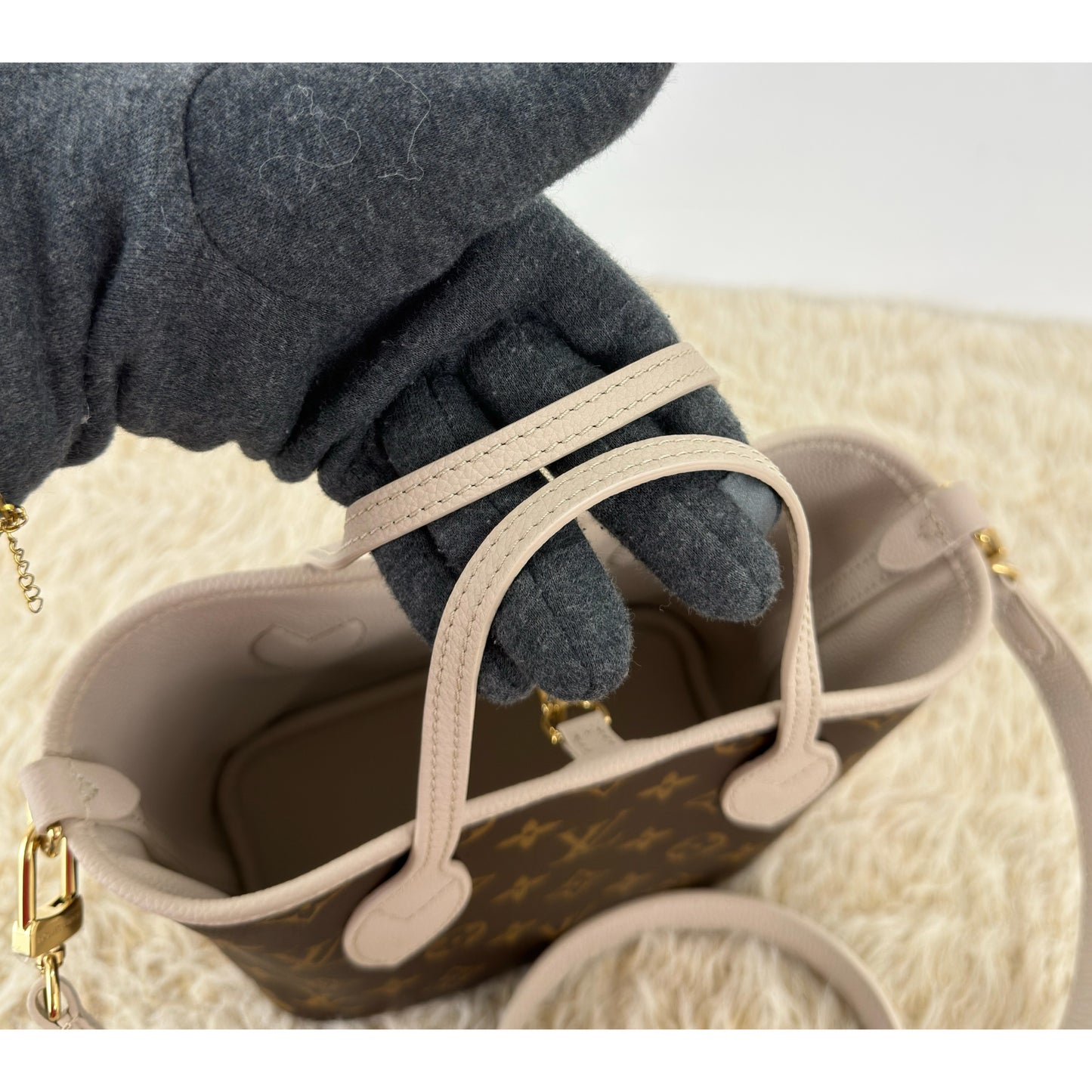 Louis Vuitton Inside Out BB Limestone Monogram