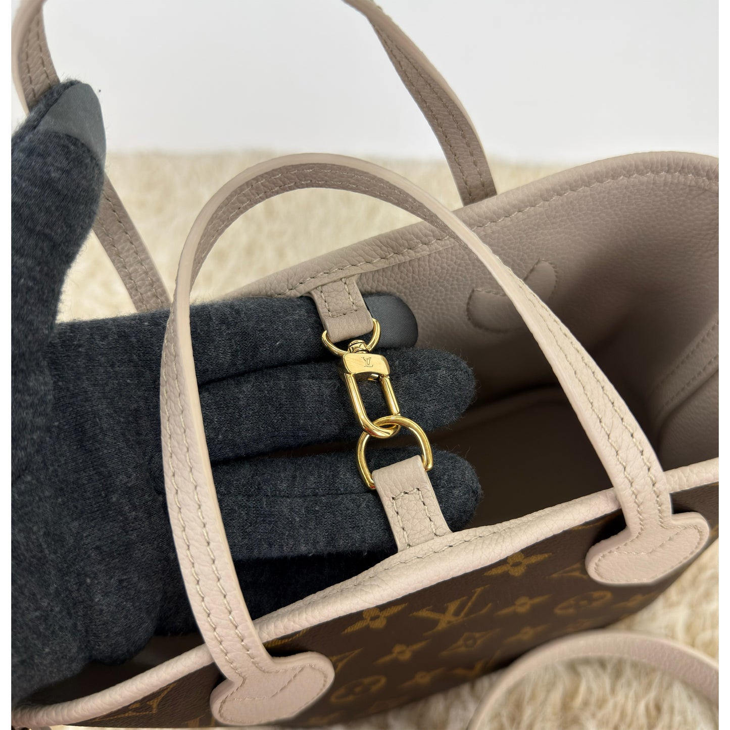 Louis Vuitton Inside Out BB Limestone Monogram
