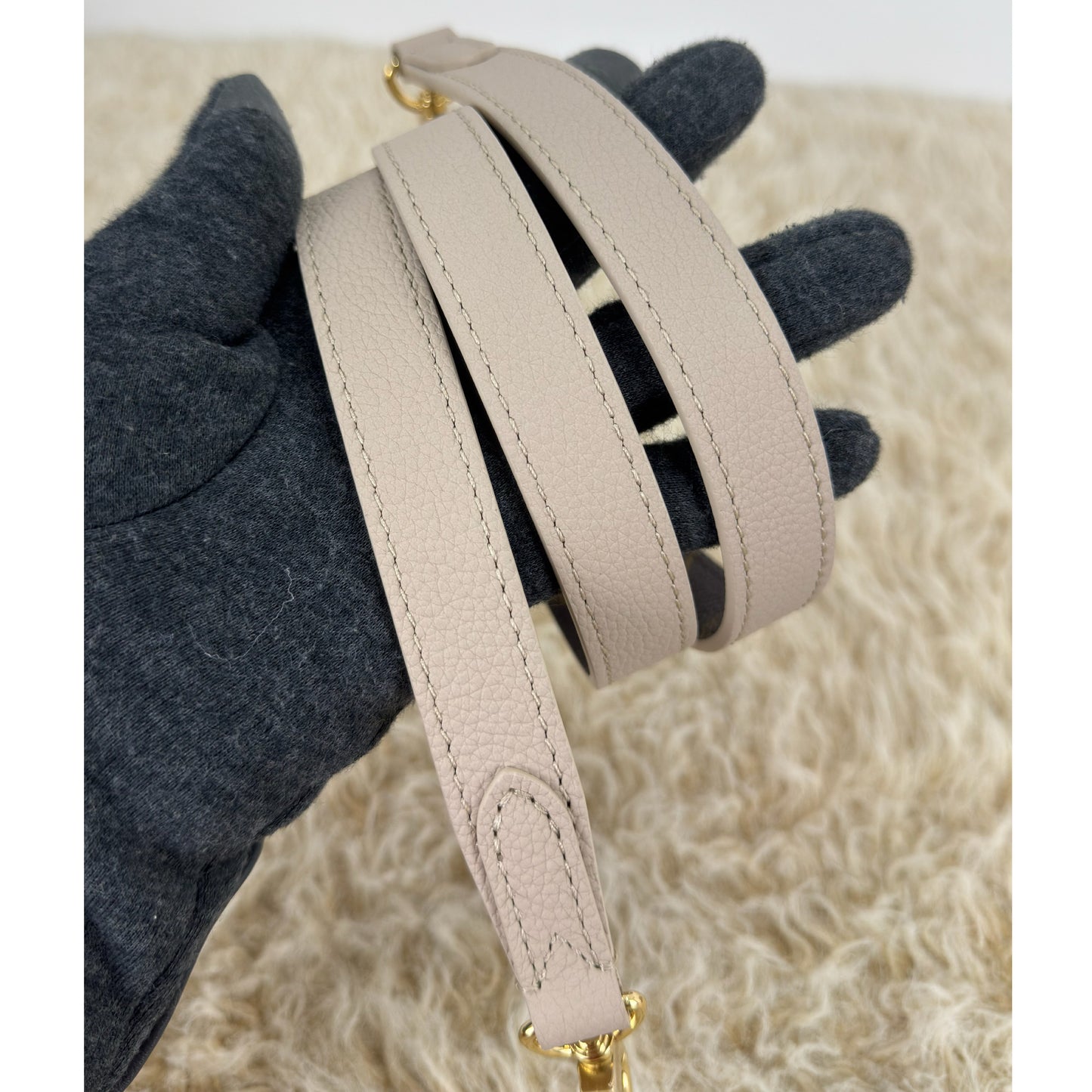 Louis Vuitton Inside Out BB Limestone Monogram