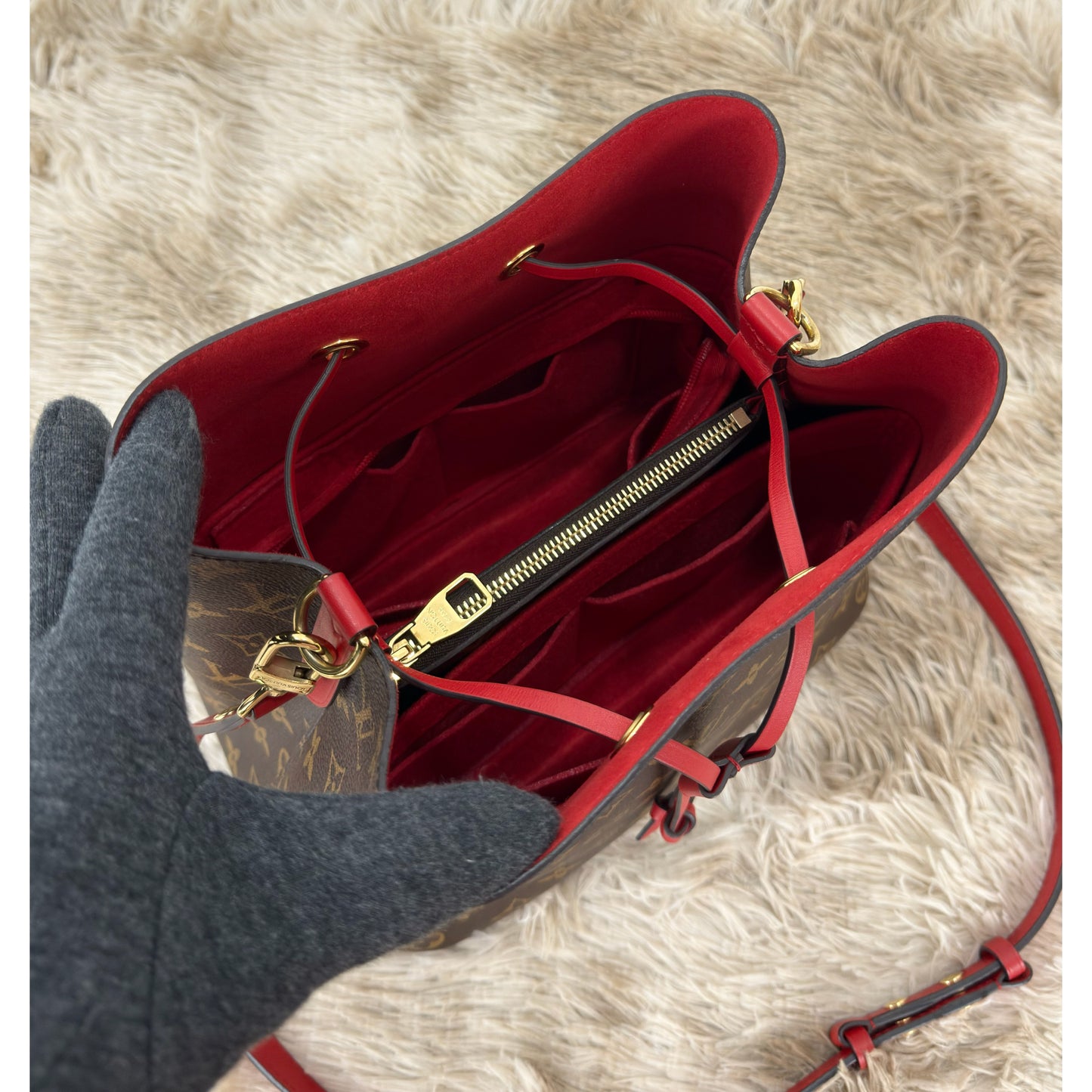 Louis Vuitton Monogram Canvas Neo Noe MM
