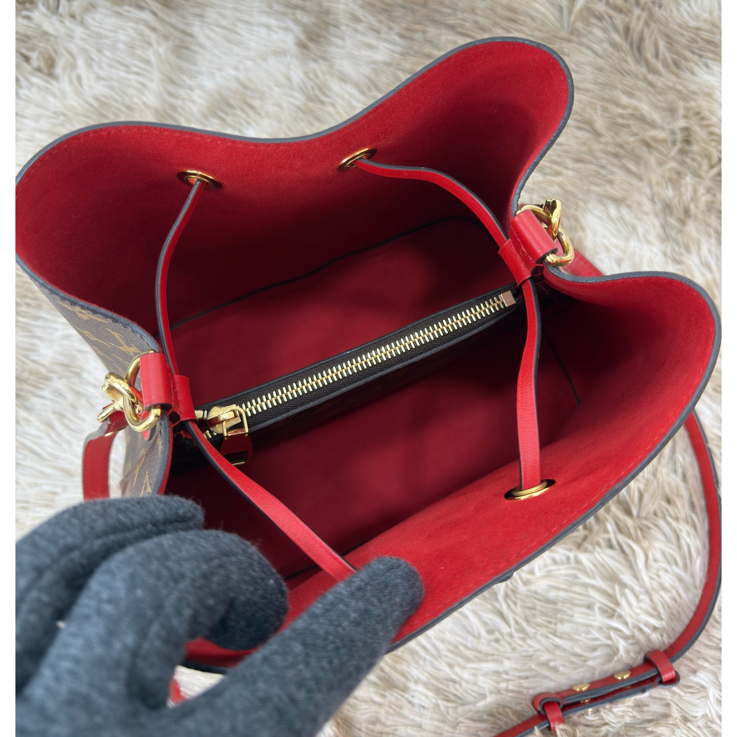 Louis Vuitton Monogram Canvas Neo Noe MM