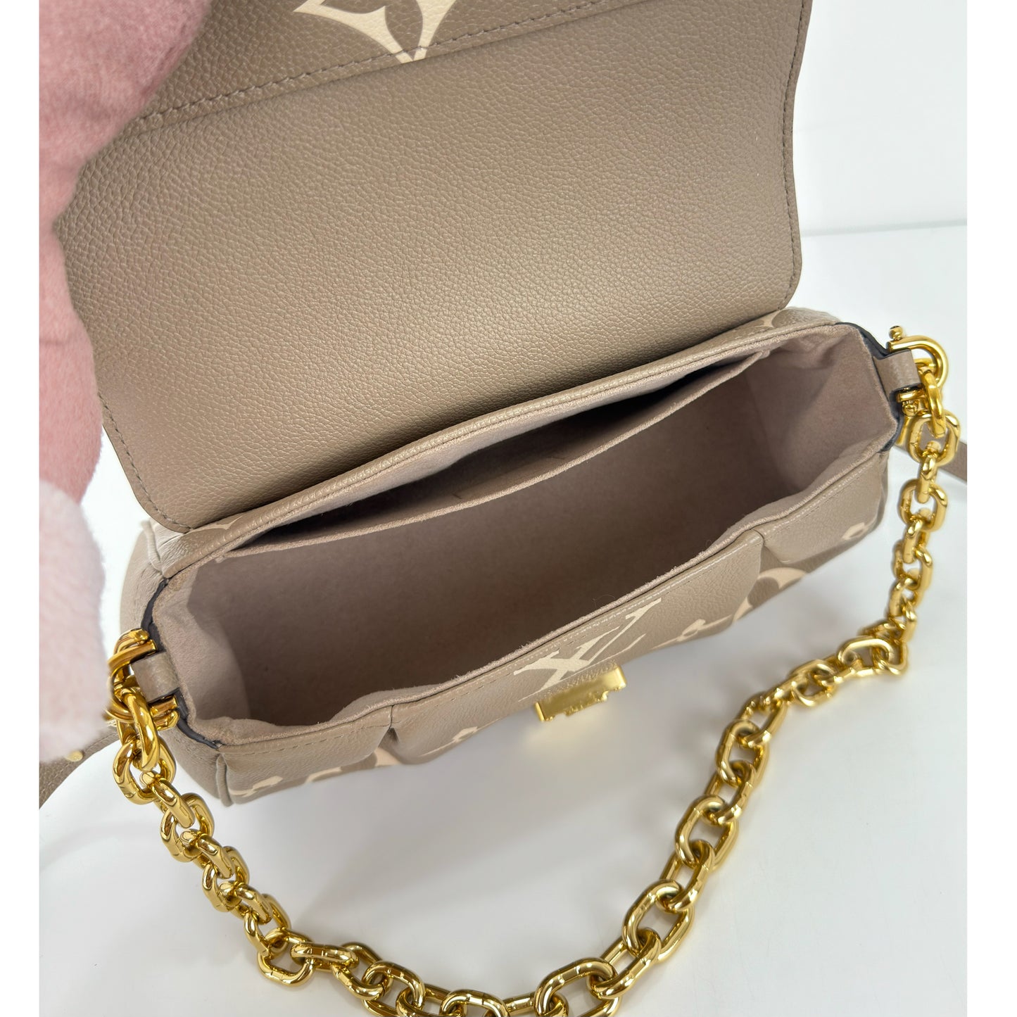 Louis Vuitton Favorite Bicolor Monogram Empreinte