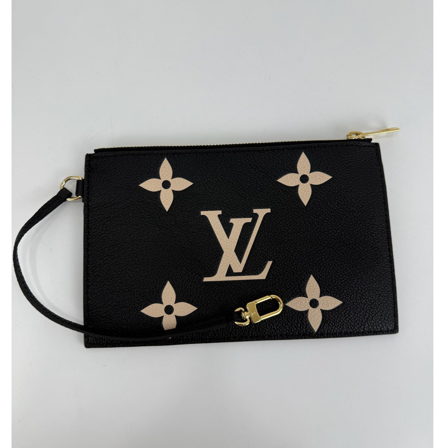 Louis Vuitton Neo Noe MM Bucket Bag Empreinte Leather