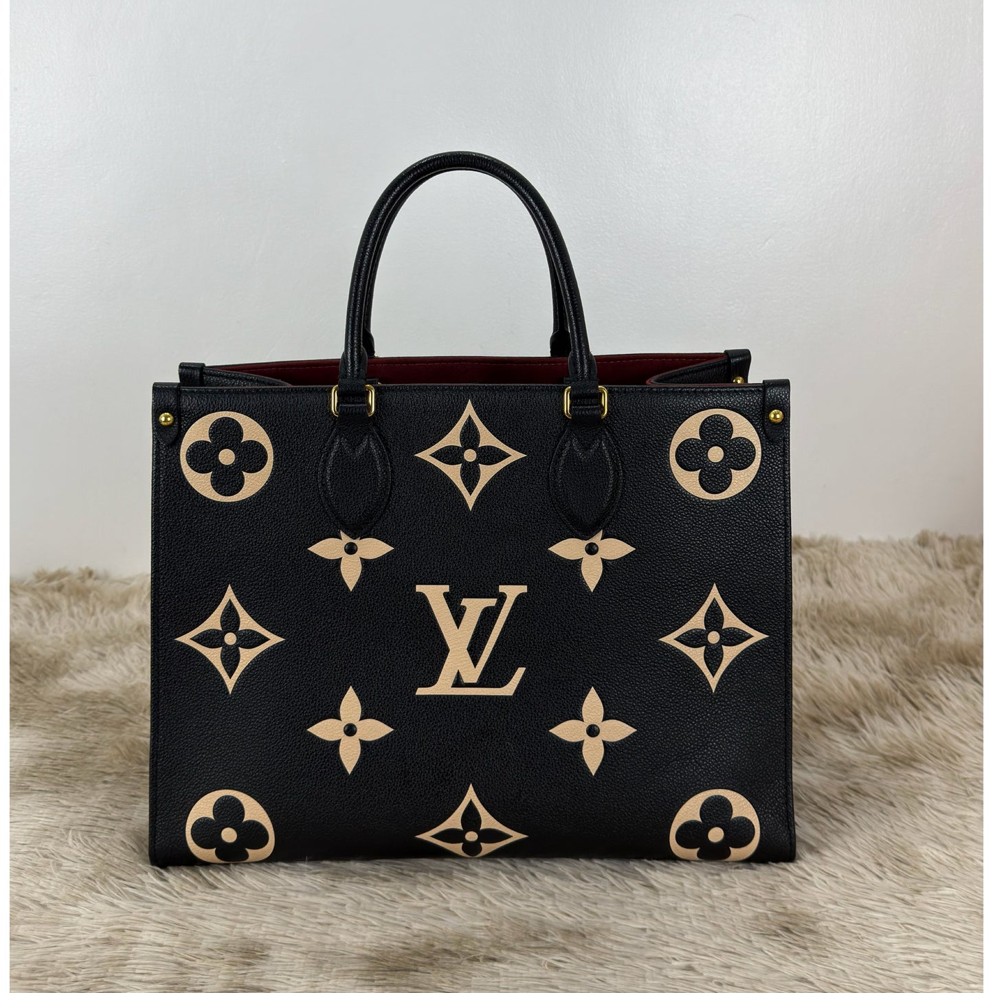 Louis Vuitton OnTheGo MM Bag Empreinte