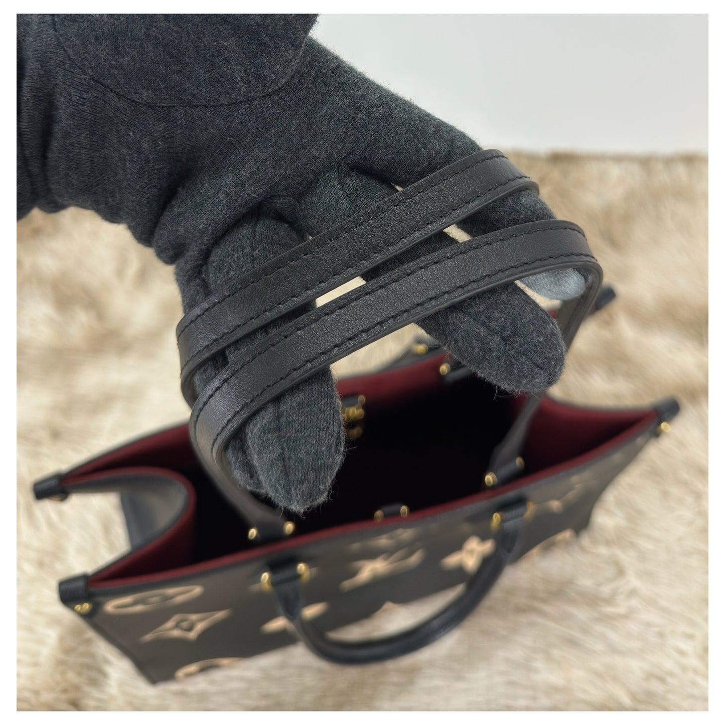 Louis Vuitton OnTheGo MM Bag Empreinte