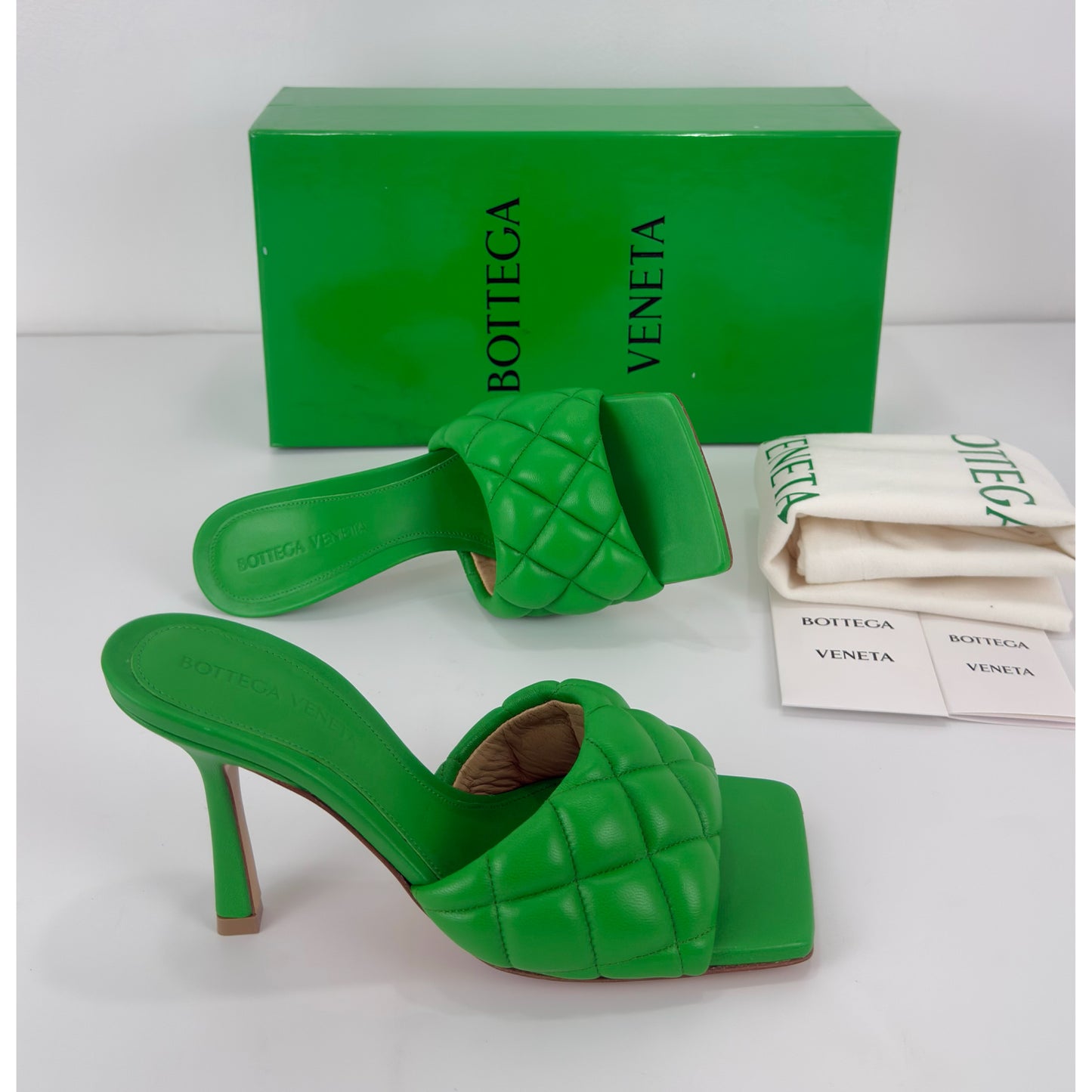 Bottega Veneta Bottega Padded Sandal Nappa
Matelass Parakeet Size 35