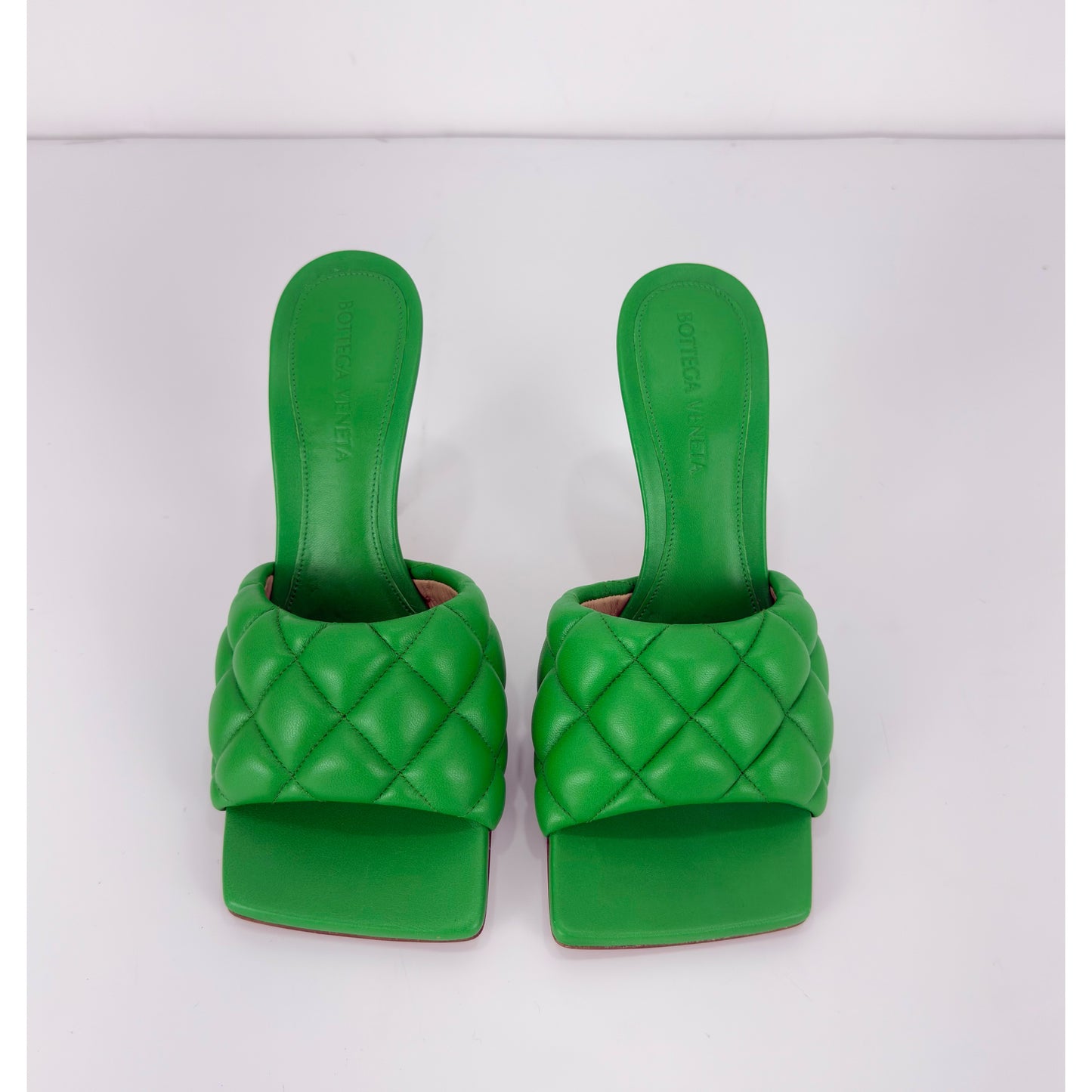 Bottega Veneta Bottega Padded Sandal Nappa
Matelass Parakeet Size 35