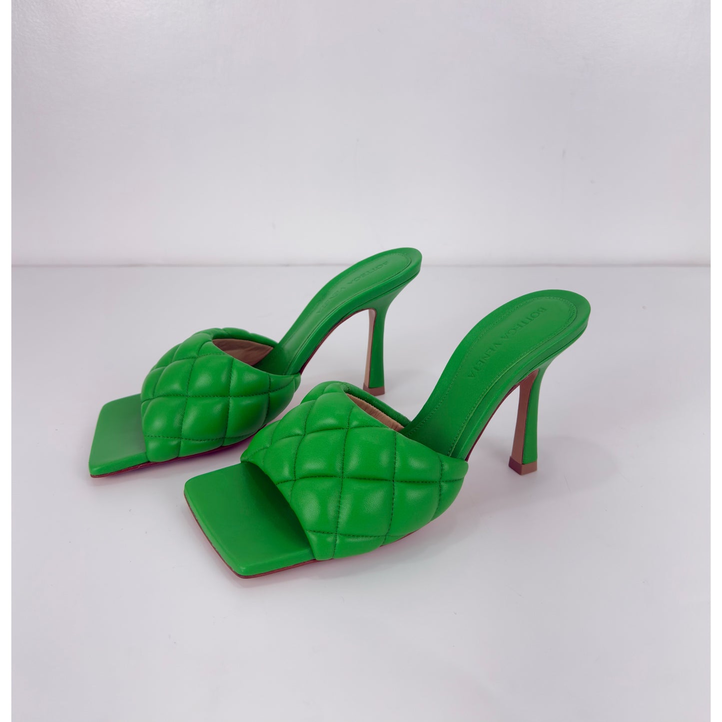 Bottega Veneta Bottega Padded Sandal Nappa
Matelass Parakeet Size 35