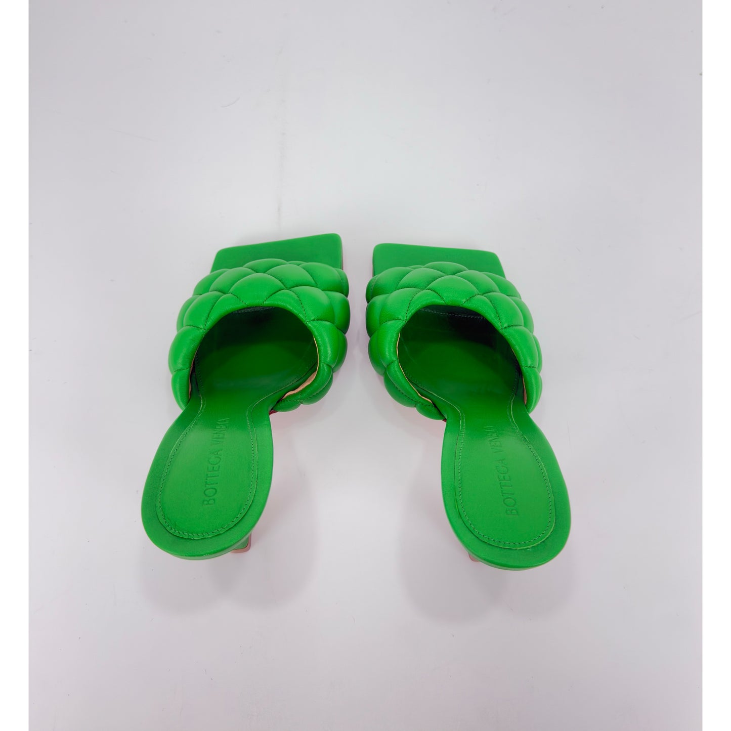 Bottega Veneta Bottega Padded Sandal Nappa
Matelass Parakeet Size 35