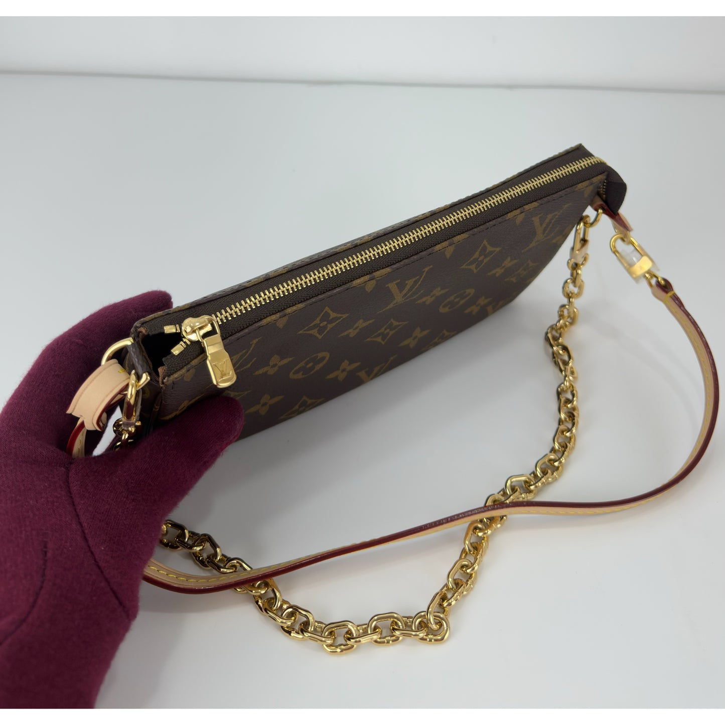Louis Vuitton Pochette Accesoires Monogram Canvas