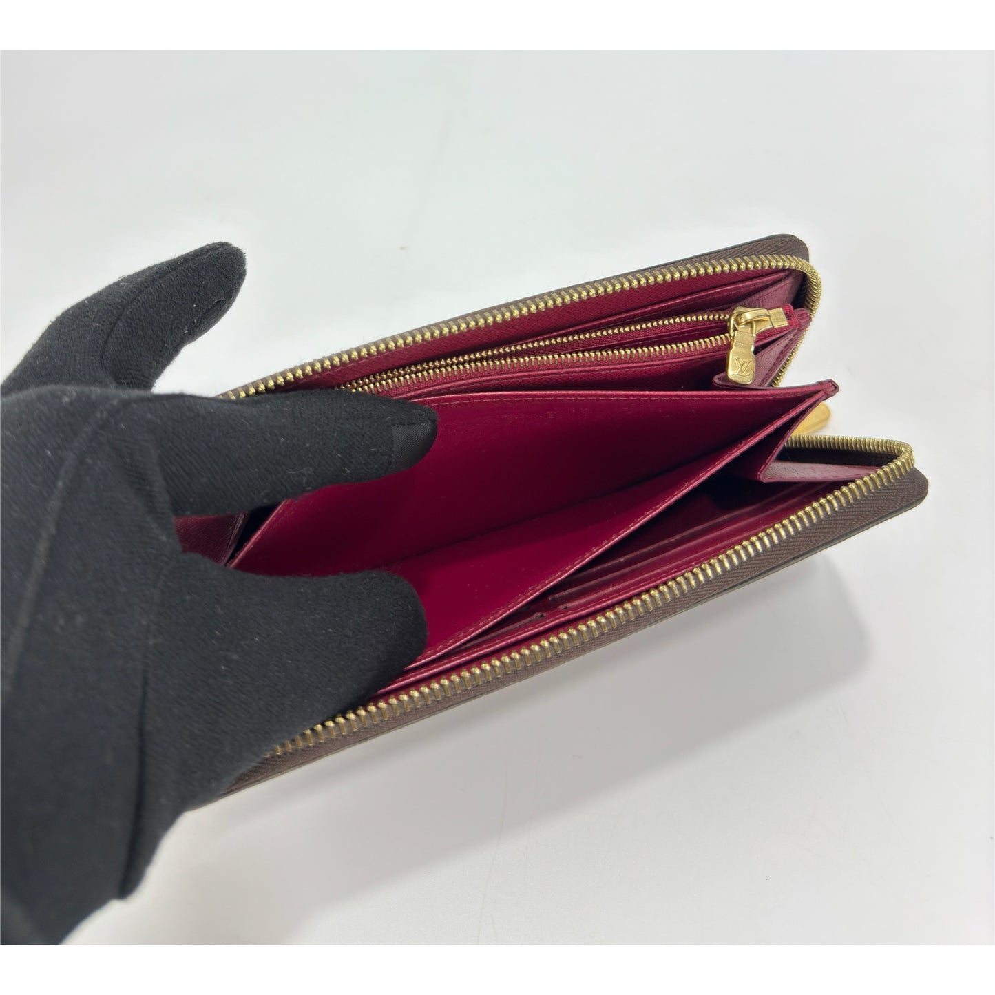 Louis Vuitton Monogram Zippy Wallet