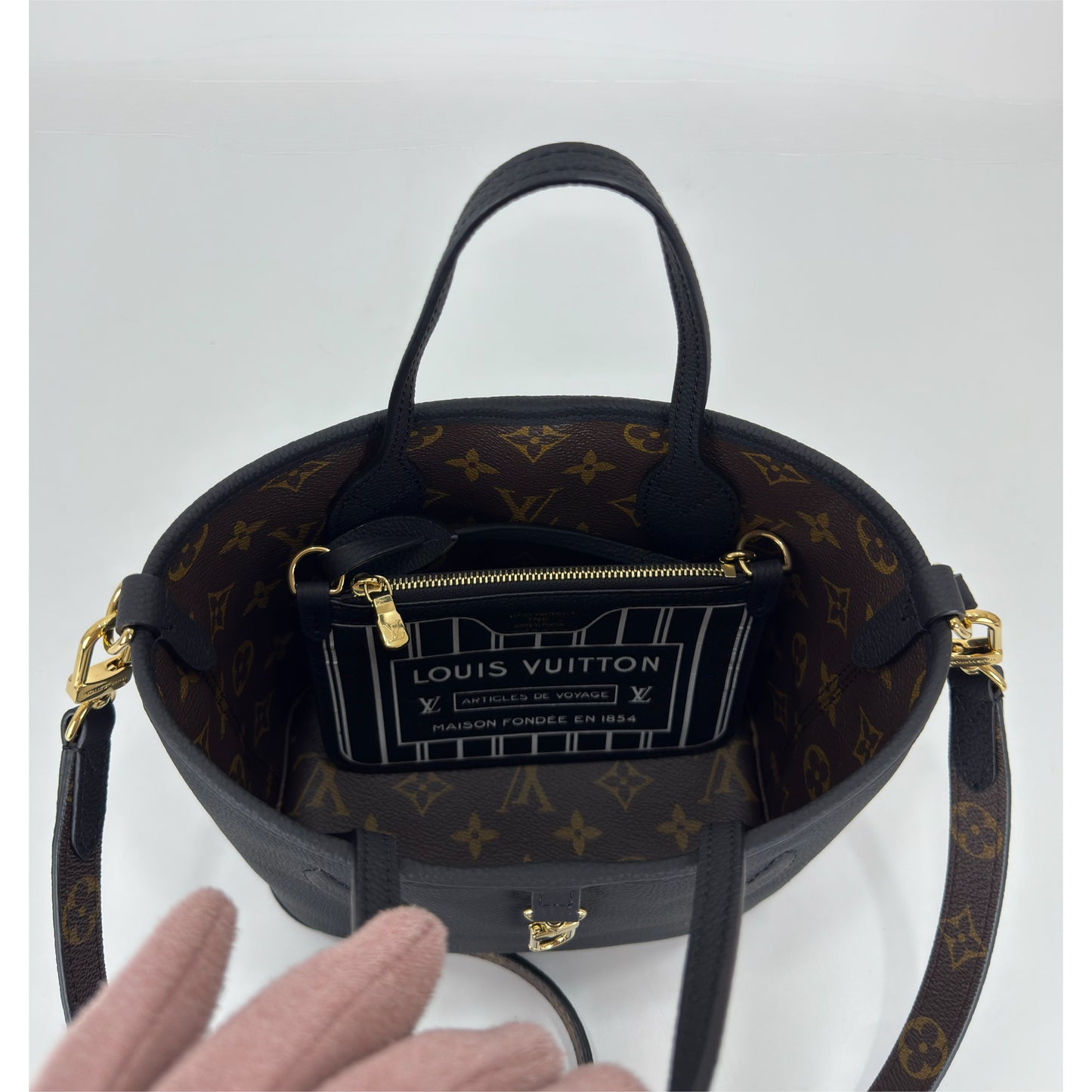 Louis Vuitton Neverfull Bandoulière Inside Out BB