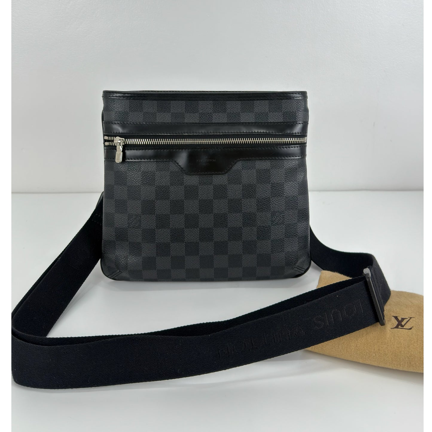 Louis Vuitton Damier Graphite Thomas Messenger Bag