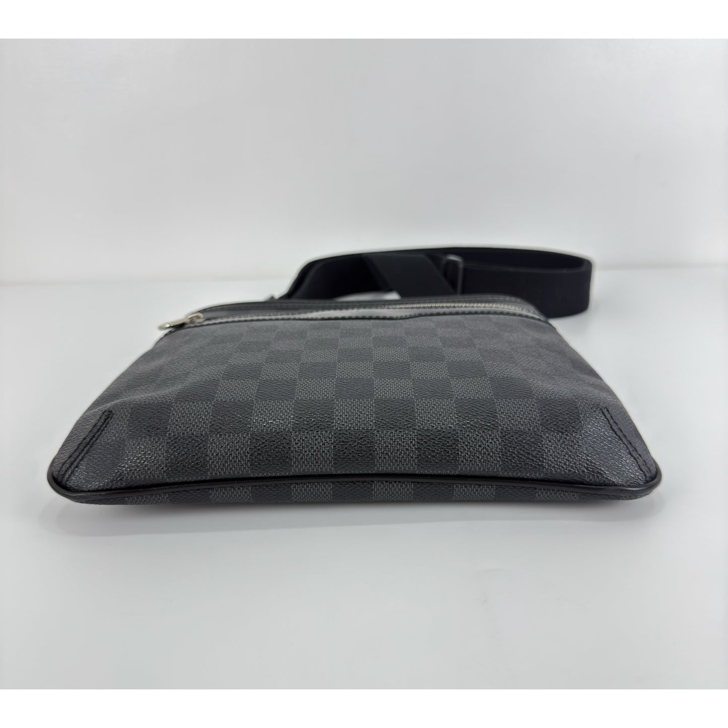 Louis Vuitton Damier Graphite Thomas Messenger Bag