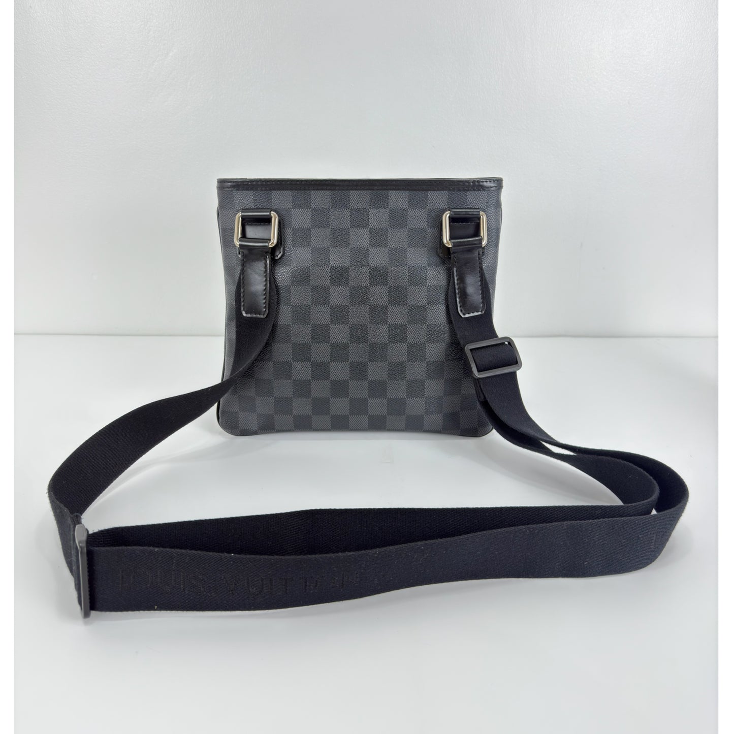 Louis Vuitton Damier Graphite Thomas Messenger Bag