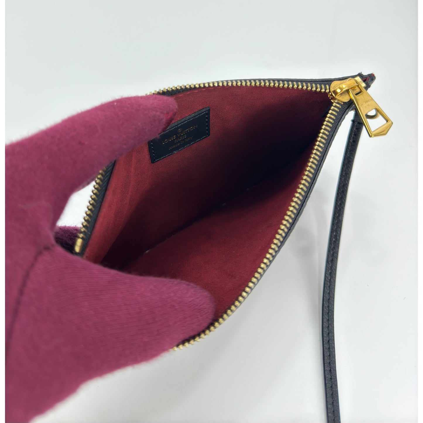 Louis Vuitton Neo Noe MM Bucket Bag Empreinte Leather