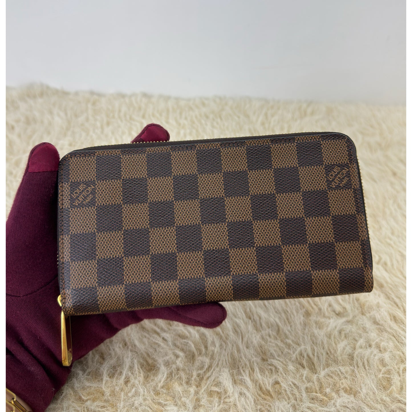 Louis Vuitton Damier Ebene Zippy Wallet