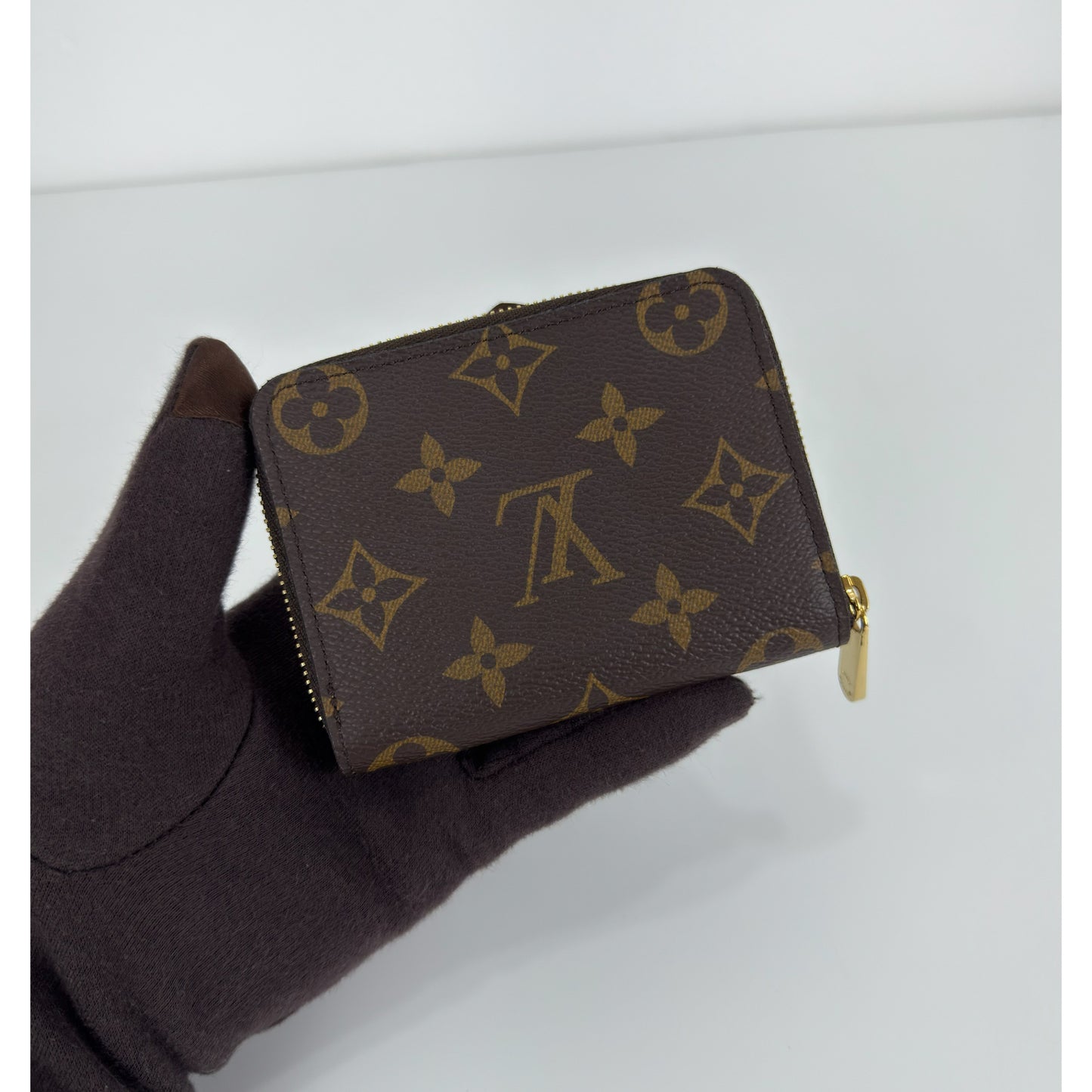Louis Vuitton Monogram Canvas Zippy Coin Wallet