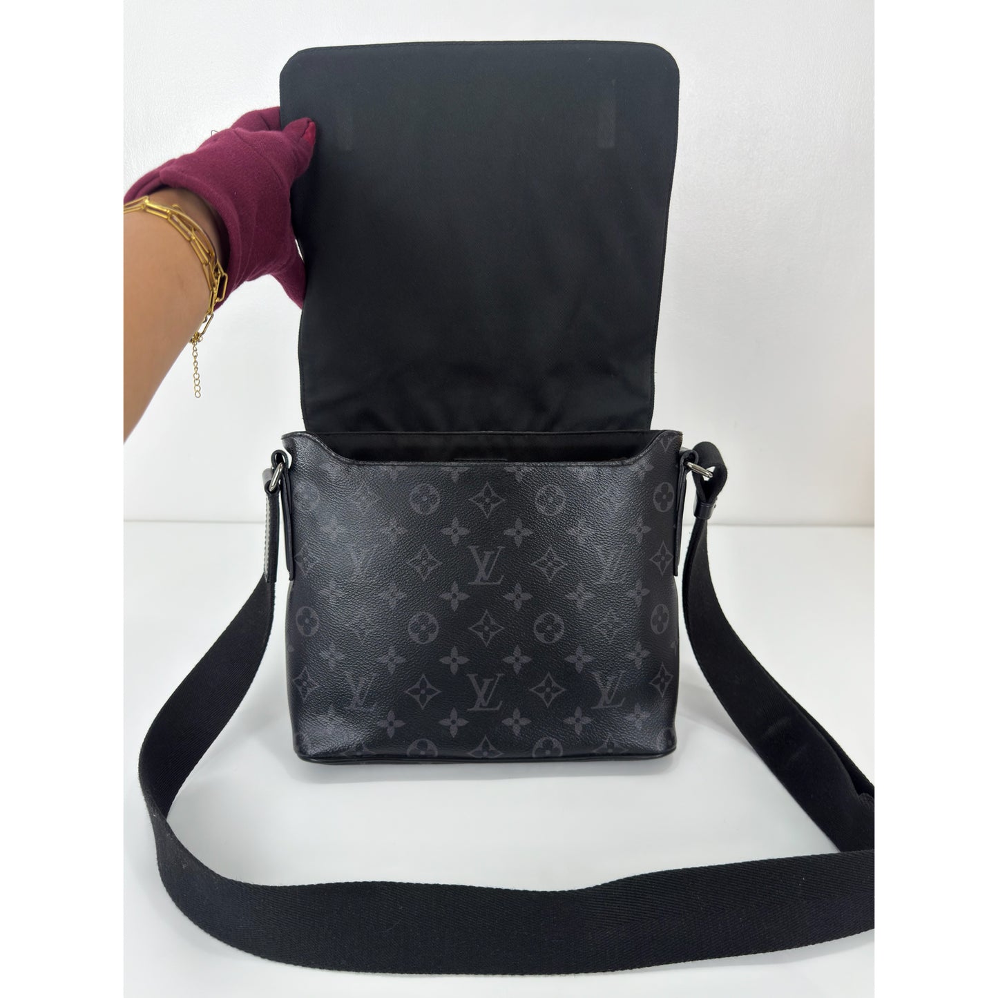 Louis Vuitton District PM Monogram Eclipse