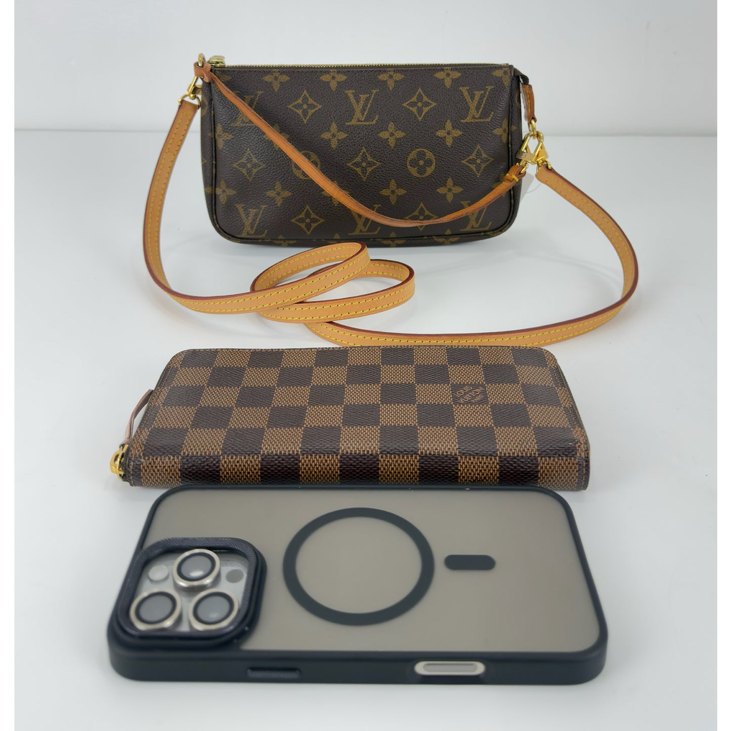 Louis Vuitton Monogram Pochette Accesoires Pouch