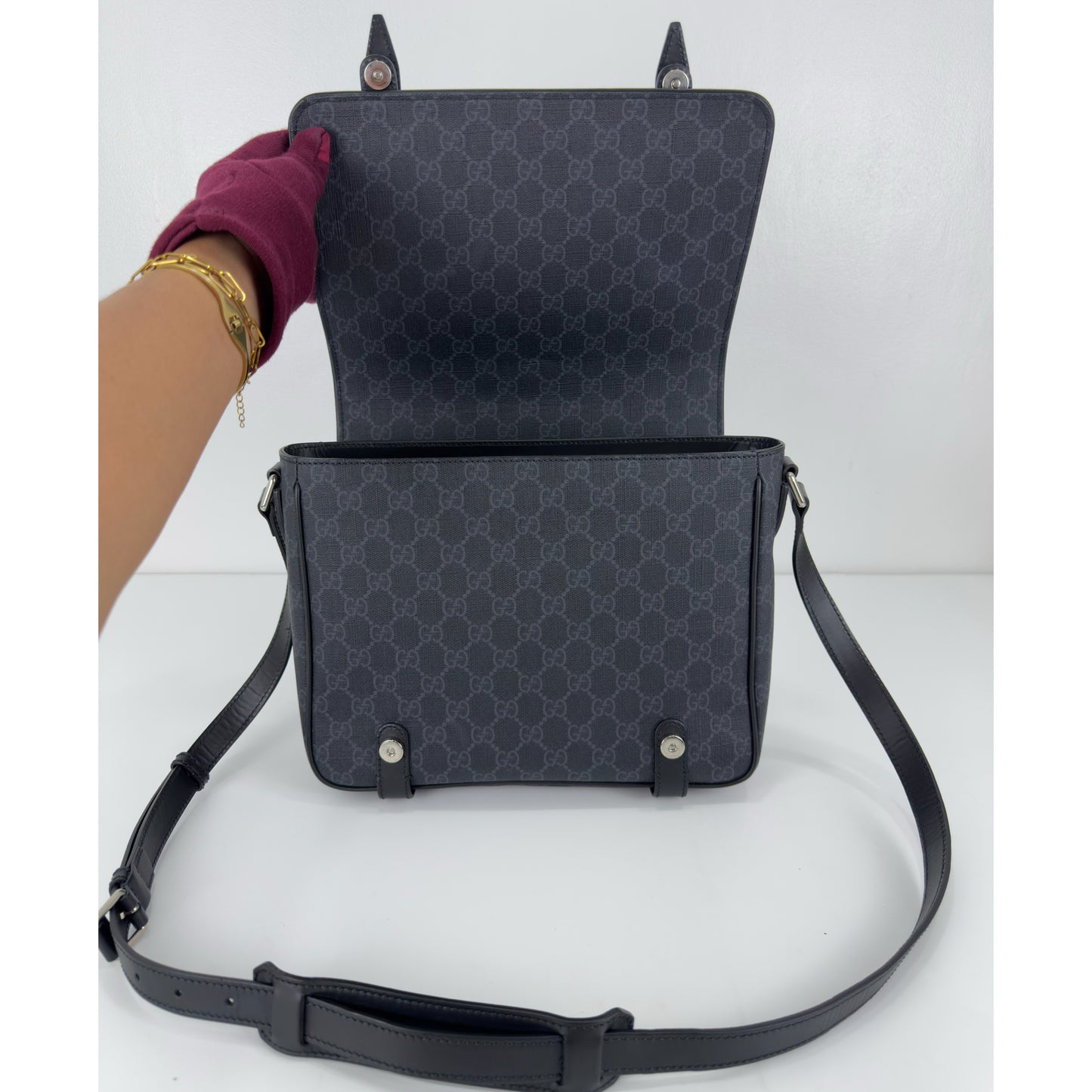 Gucci Interlocking G Patch Messenger Bag
GG Coated Canvas Medium