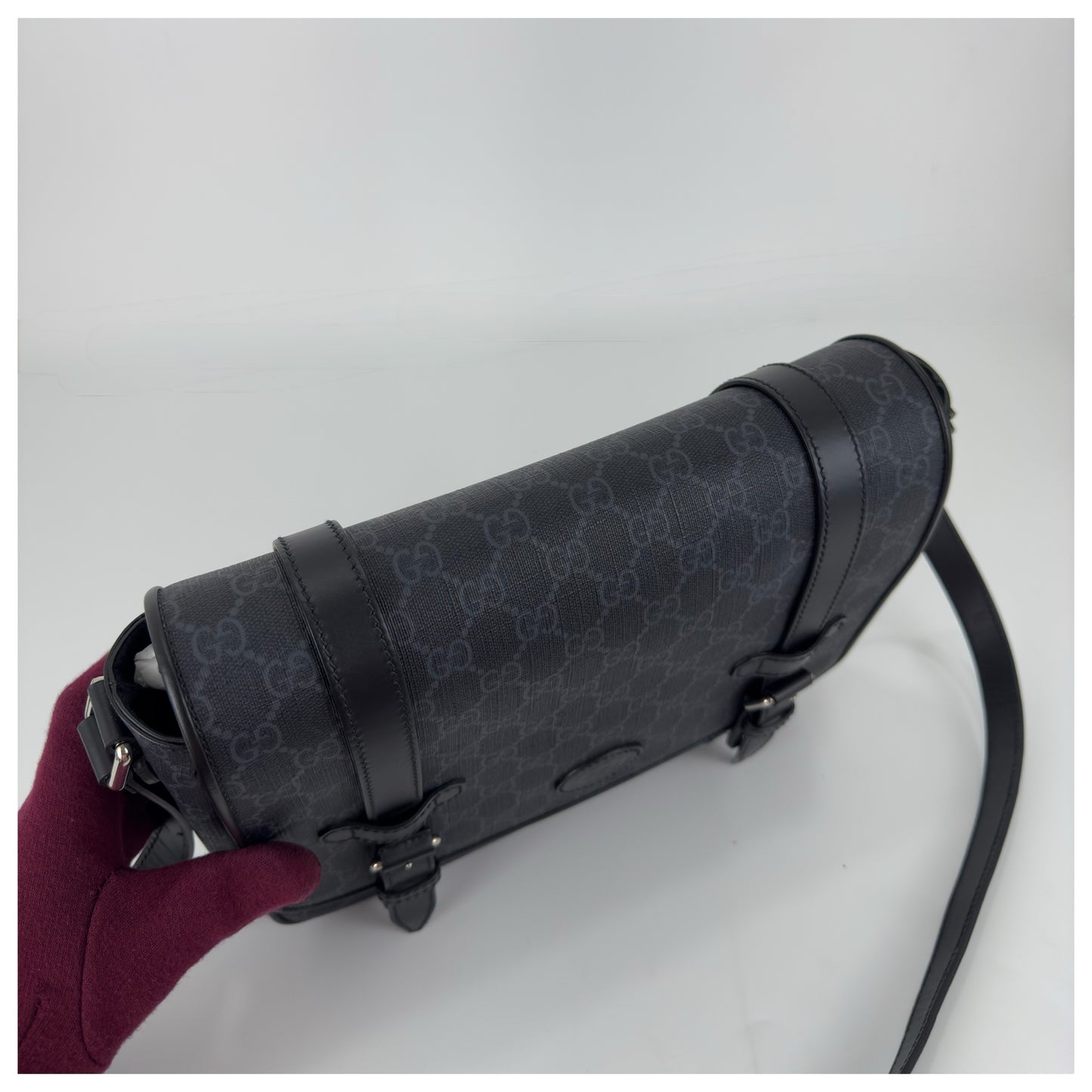 Gucci Interlocking G Patch Messenger Bag
GG Coated Canvas Medium