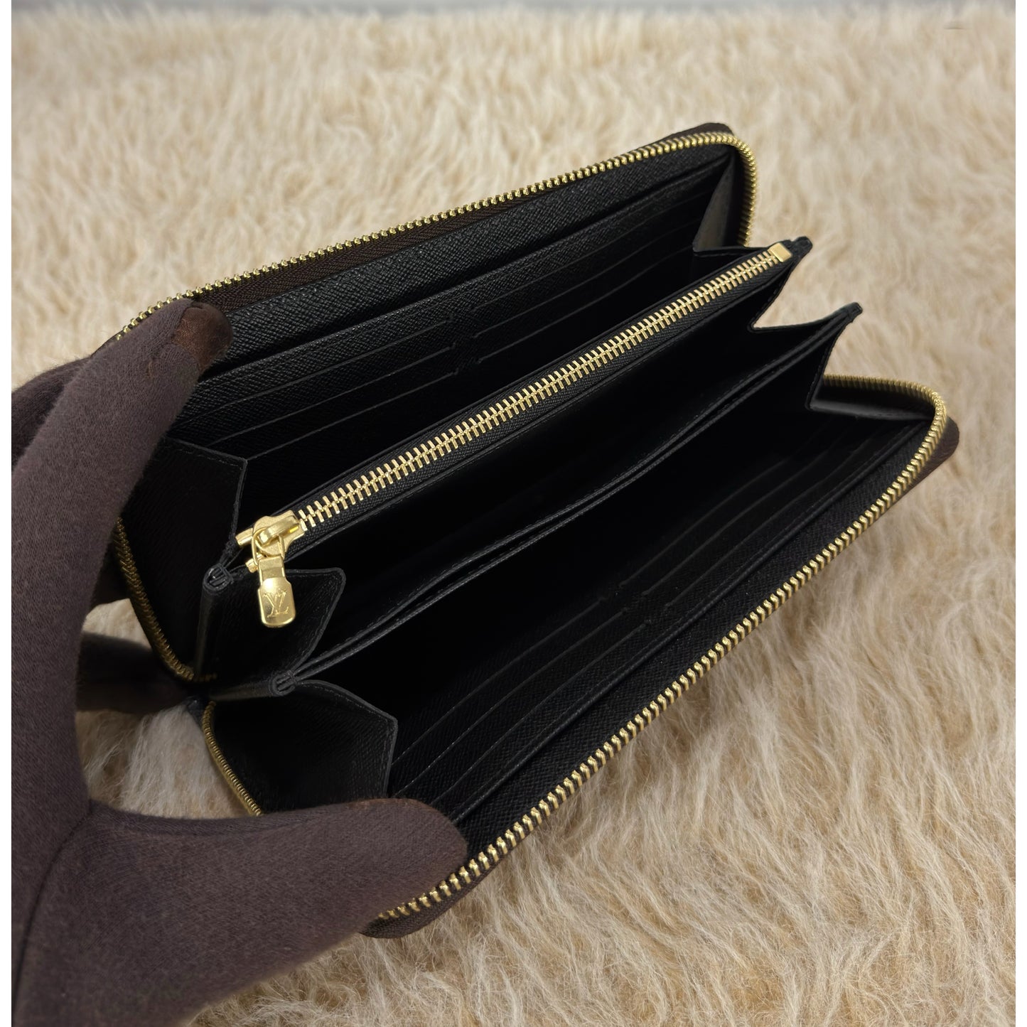 Louis Vuitton Zippy Wallet Reverse Monogram Canvas