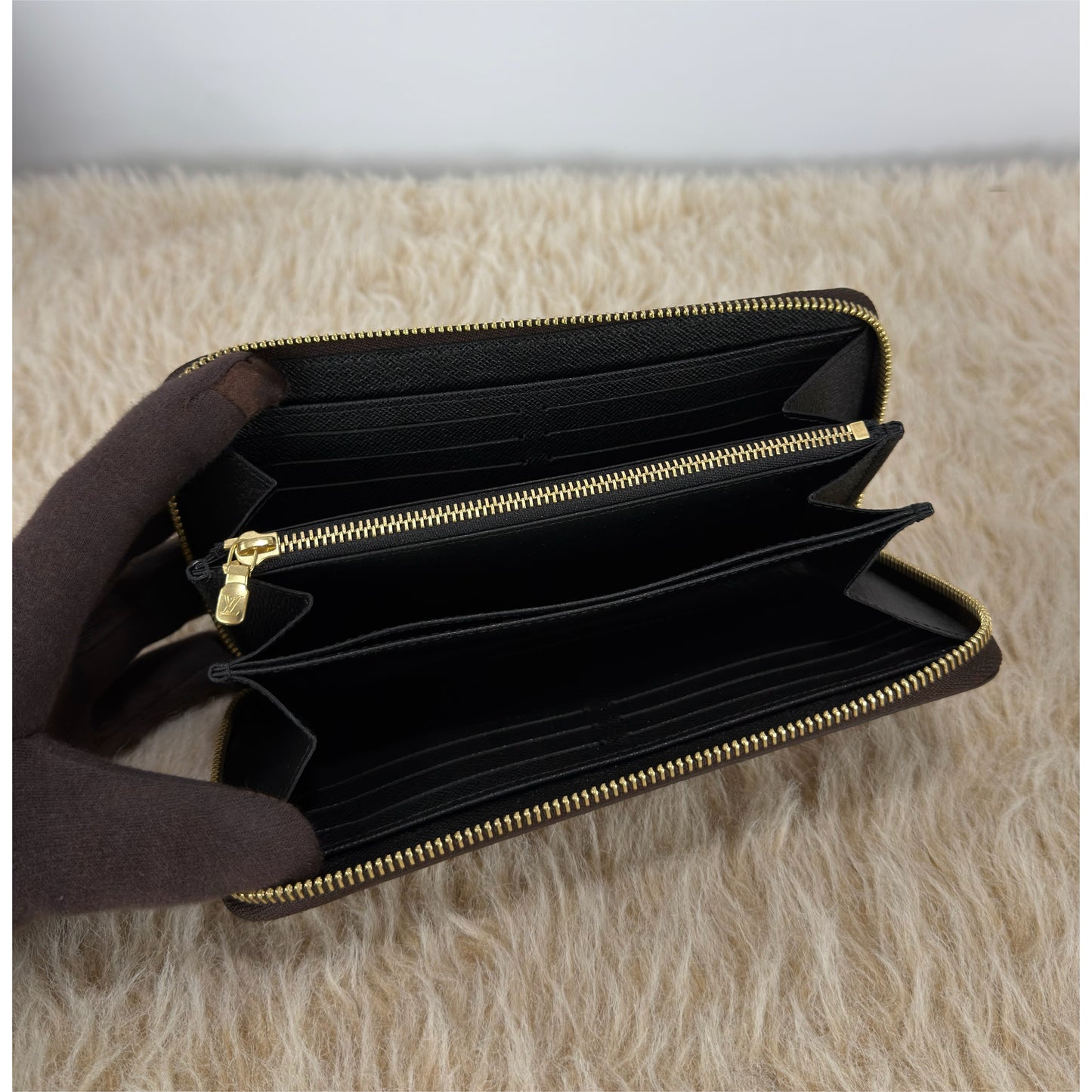 Louis Vuitton Zippy Wallet Reverse Monogram Canvas