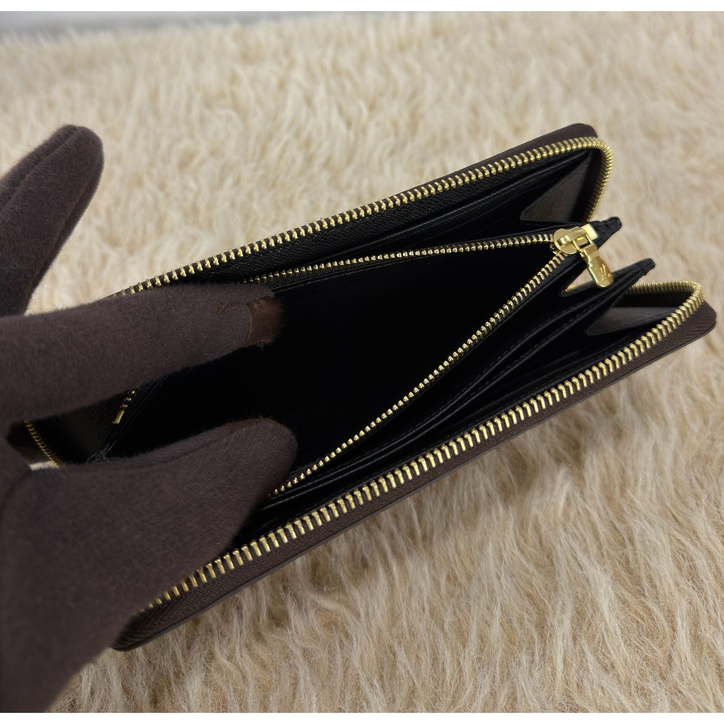 Louis Vuitton Zippy Wallet Reverse Monogram Canvas