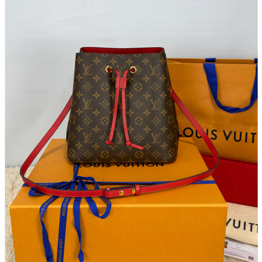 Louis Vuitton Neo Noe MM Monogram Canvas