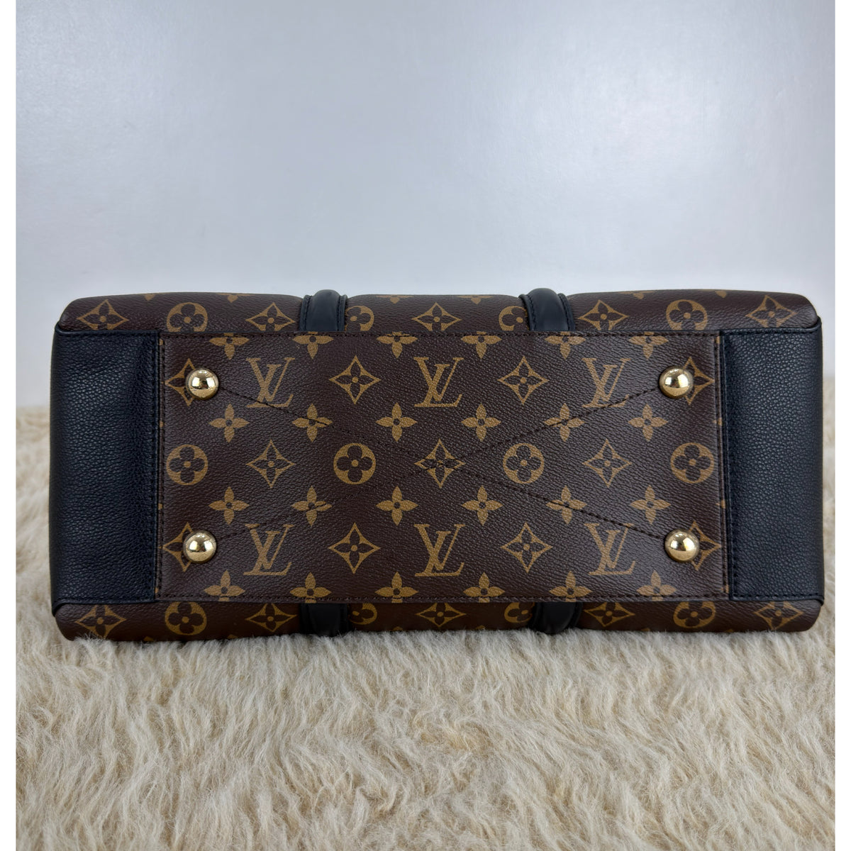 Louis Vuitton Soufflot MM Monogram