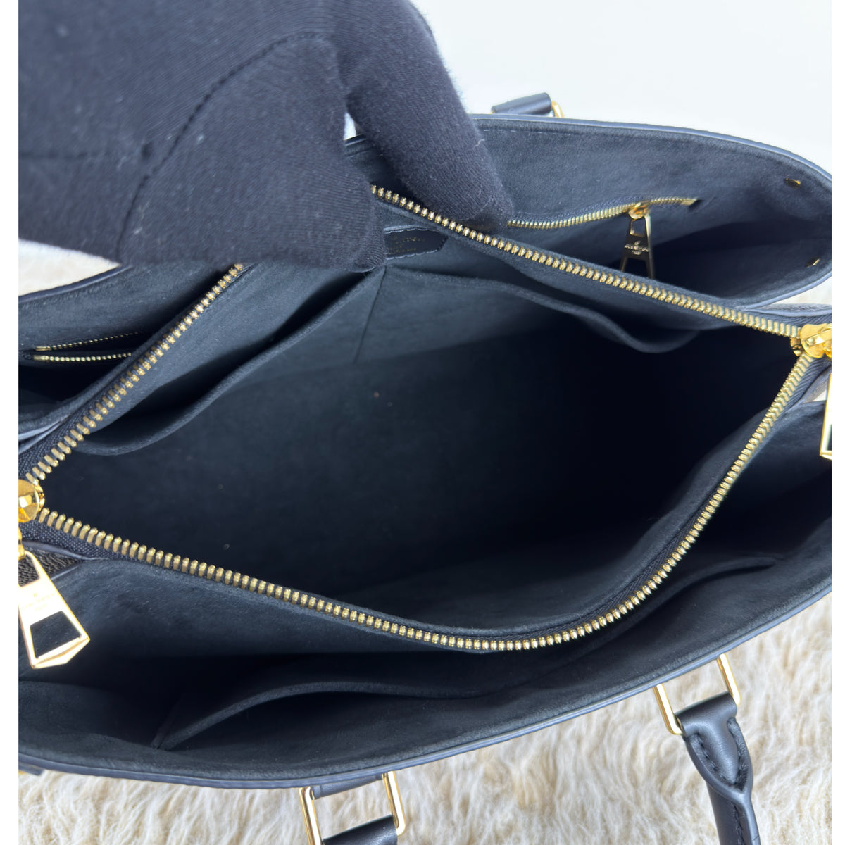 Louis Vuitton Soufflot MM Monogram