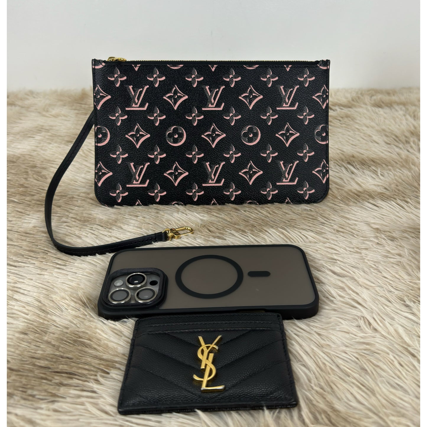 Louis Vuitton Monogram Fall For You Neverfull Pochette